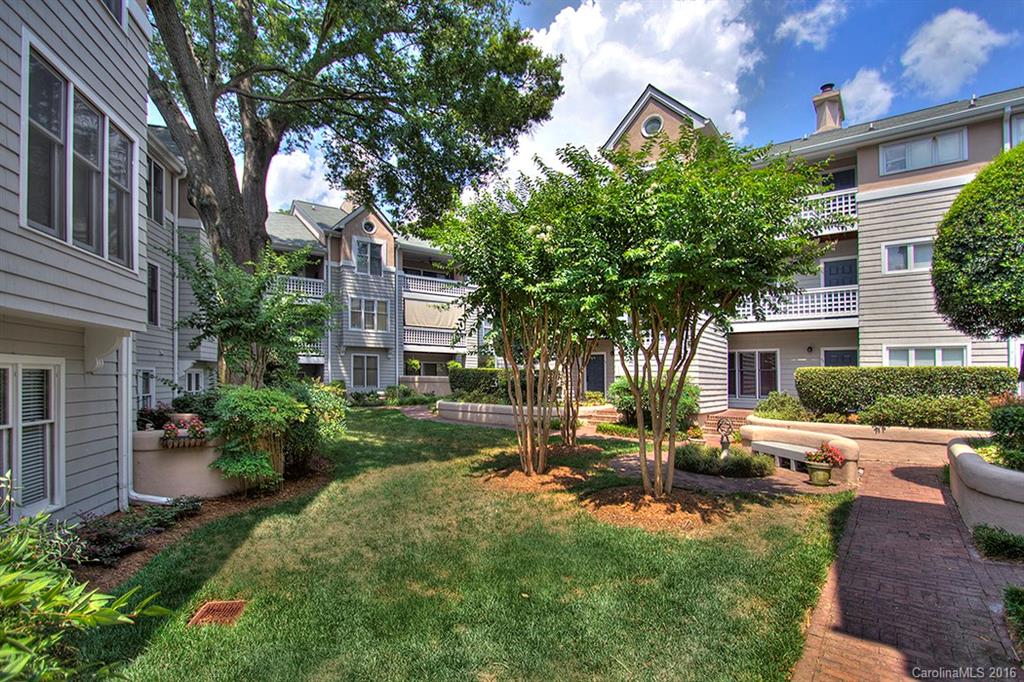 Queens Station - Residential