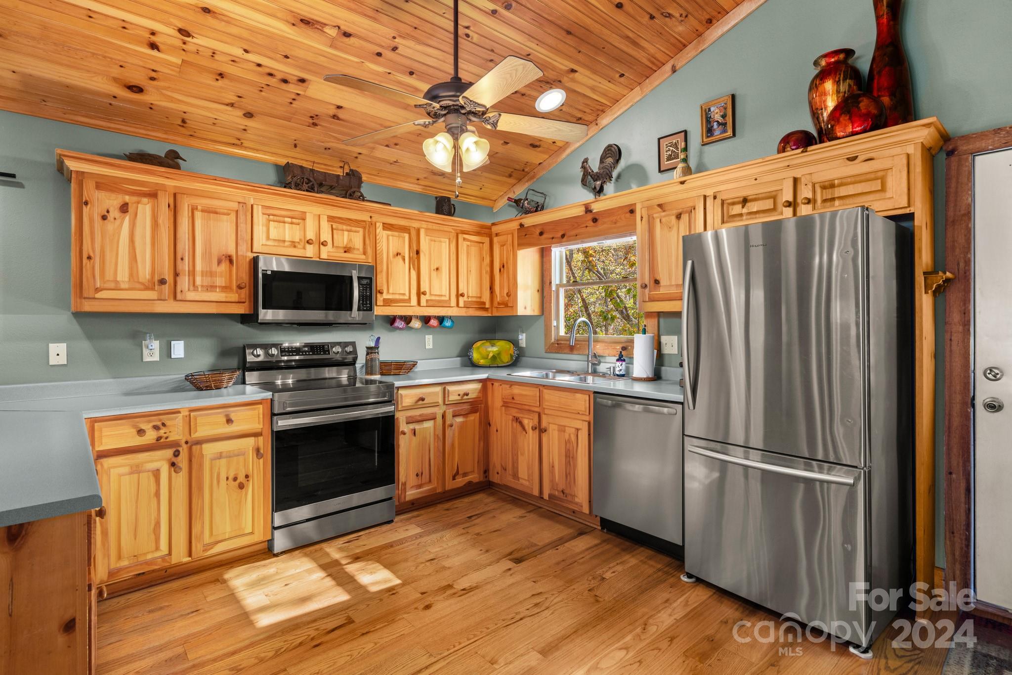 Lake Adger - Residential