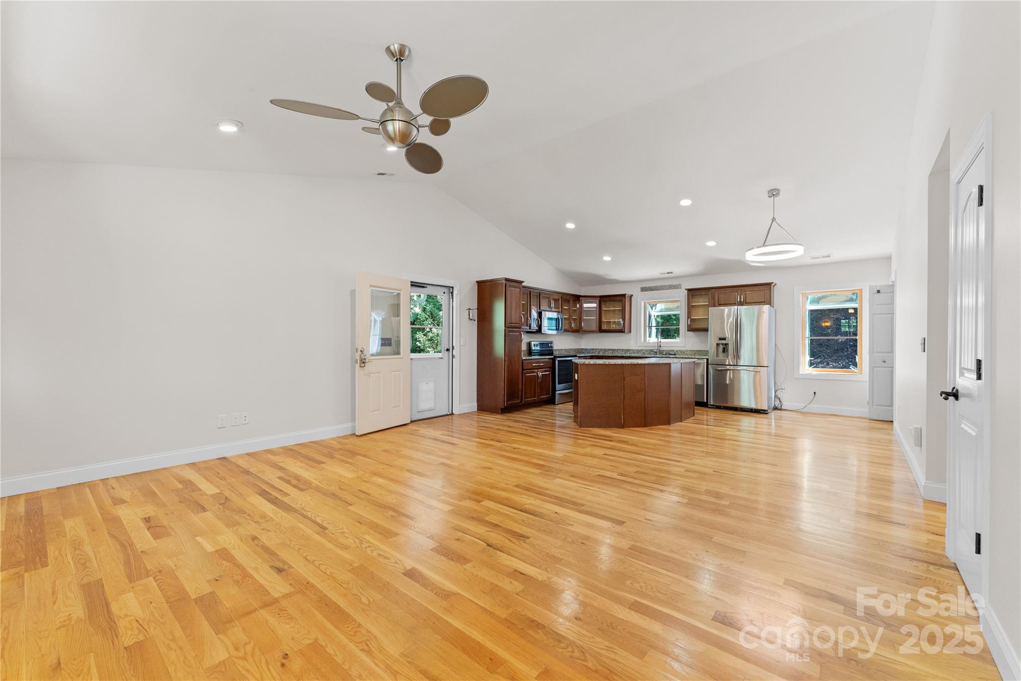 123 Thurland Avenue