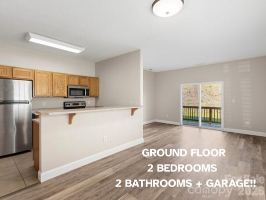 43 FOXDEN DR UNIT 104, FLETCHER, NC 28732 - Image e7d1df305ca796306cfccdfe4aa45a2e/3405533950