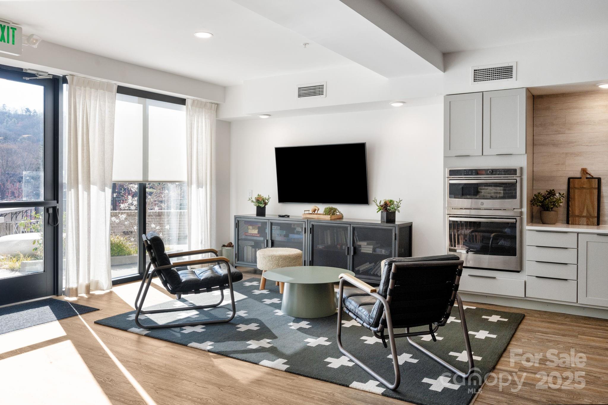 55 South Market - Residential