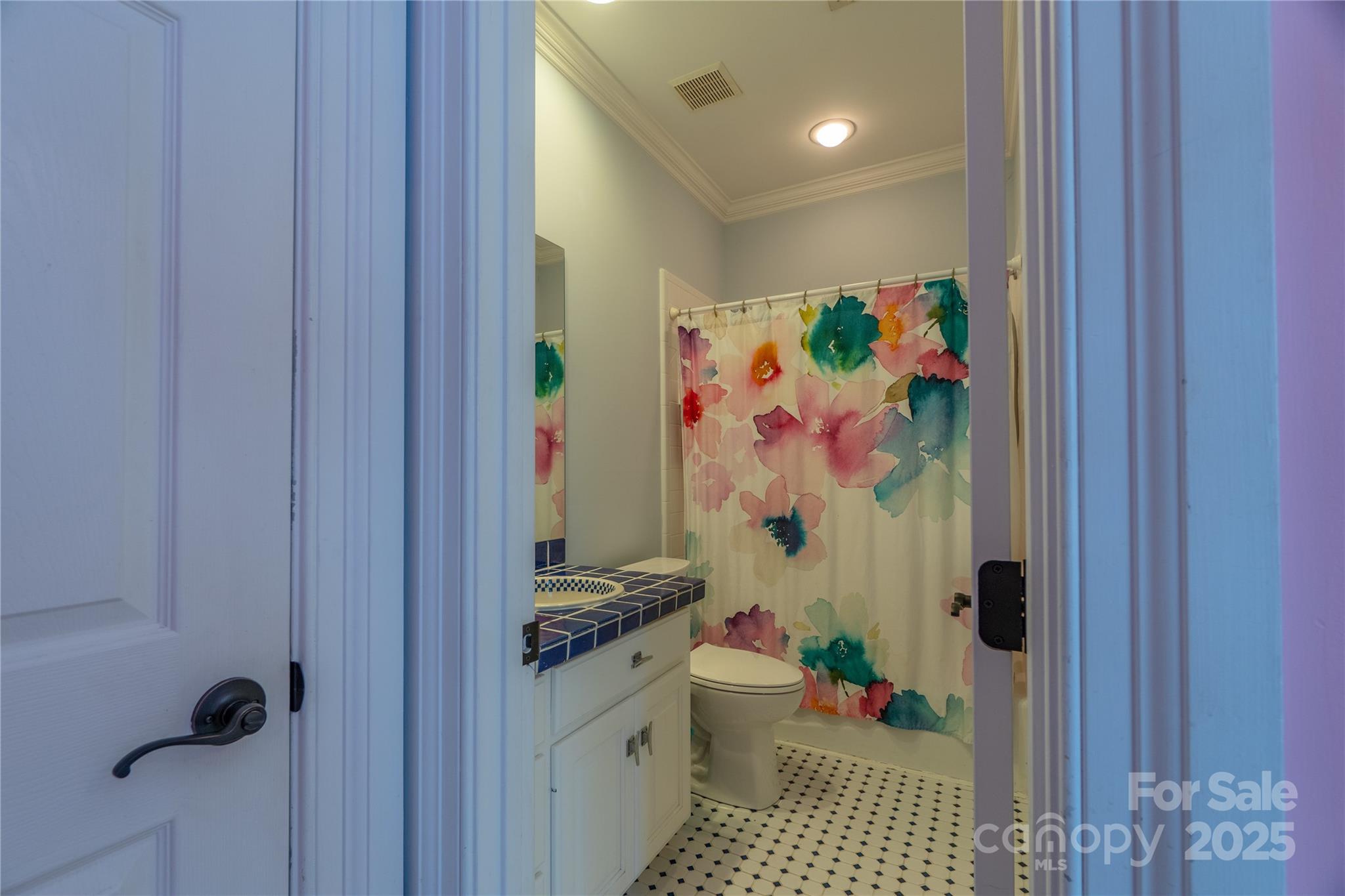 The Peninsula - Residential