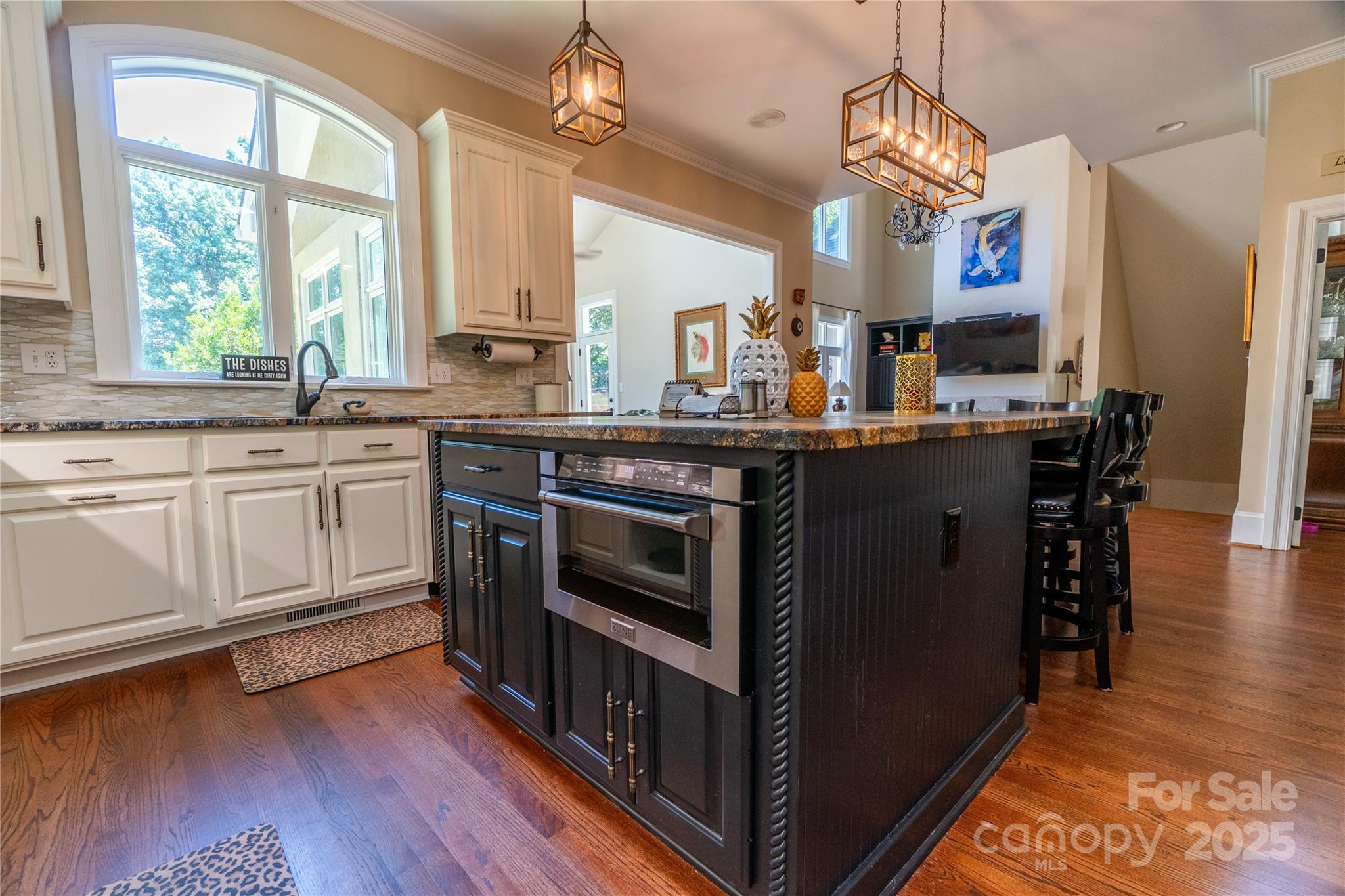 The Peninsula - Residential