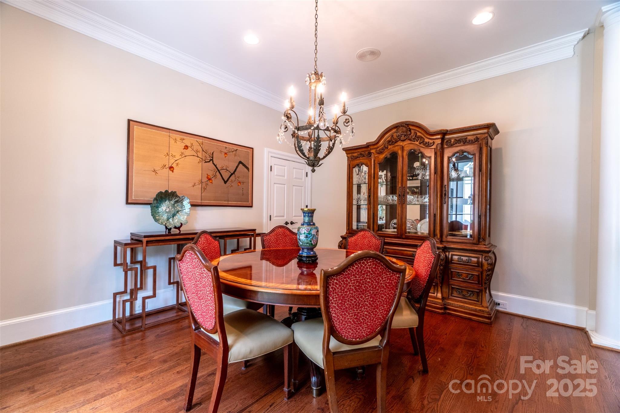 The Peninsula - Residential