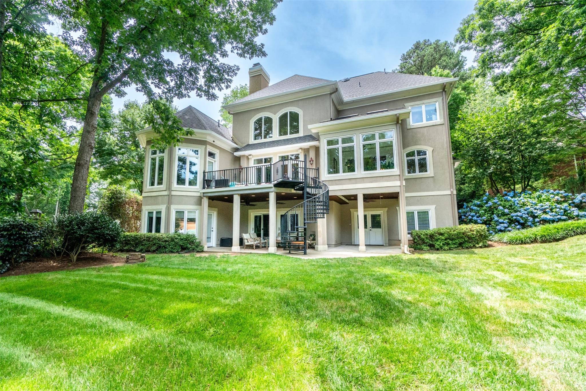 The Peninsula - Residential