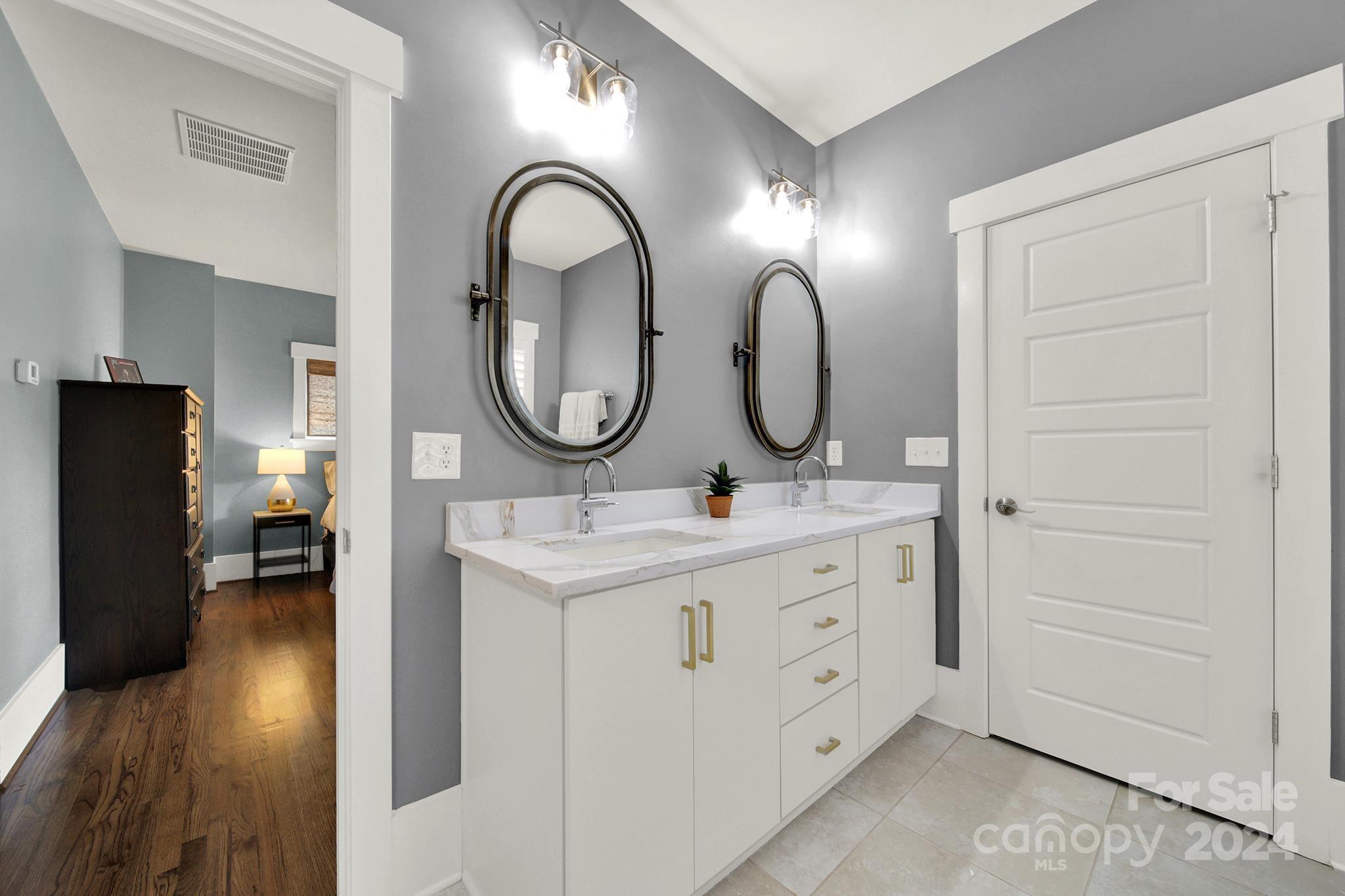 Riverwalk - Residential