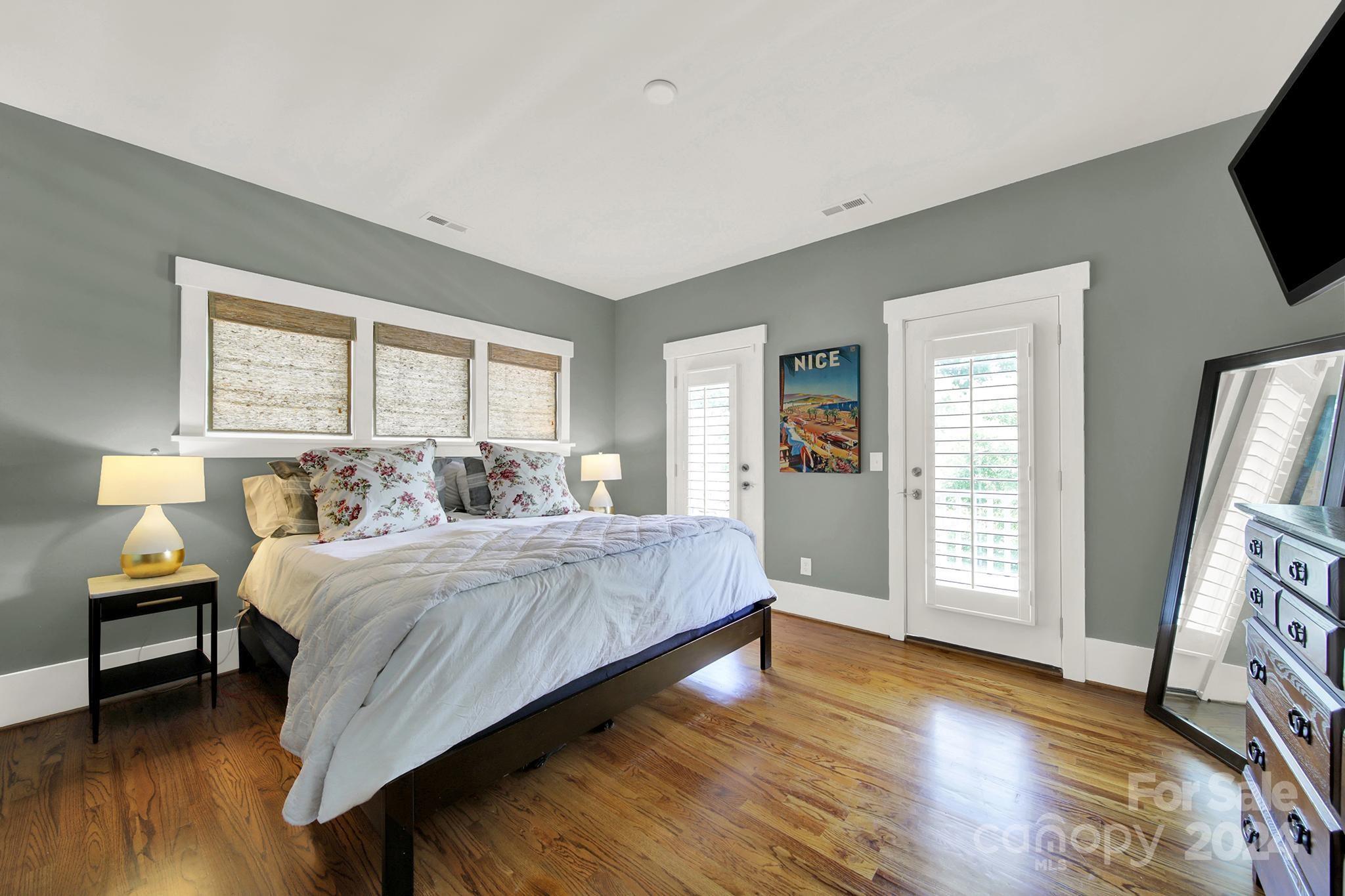 Riverwalk - Residential