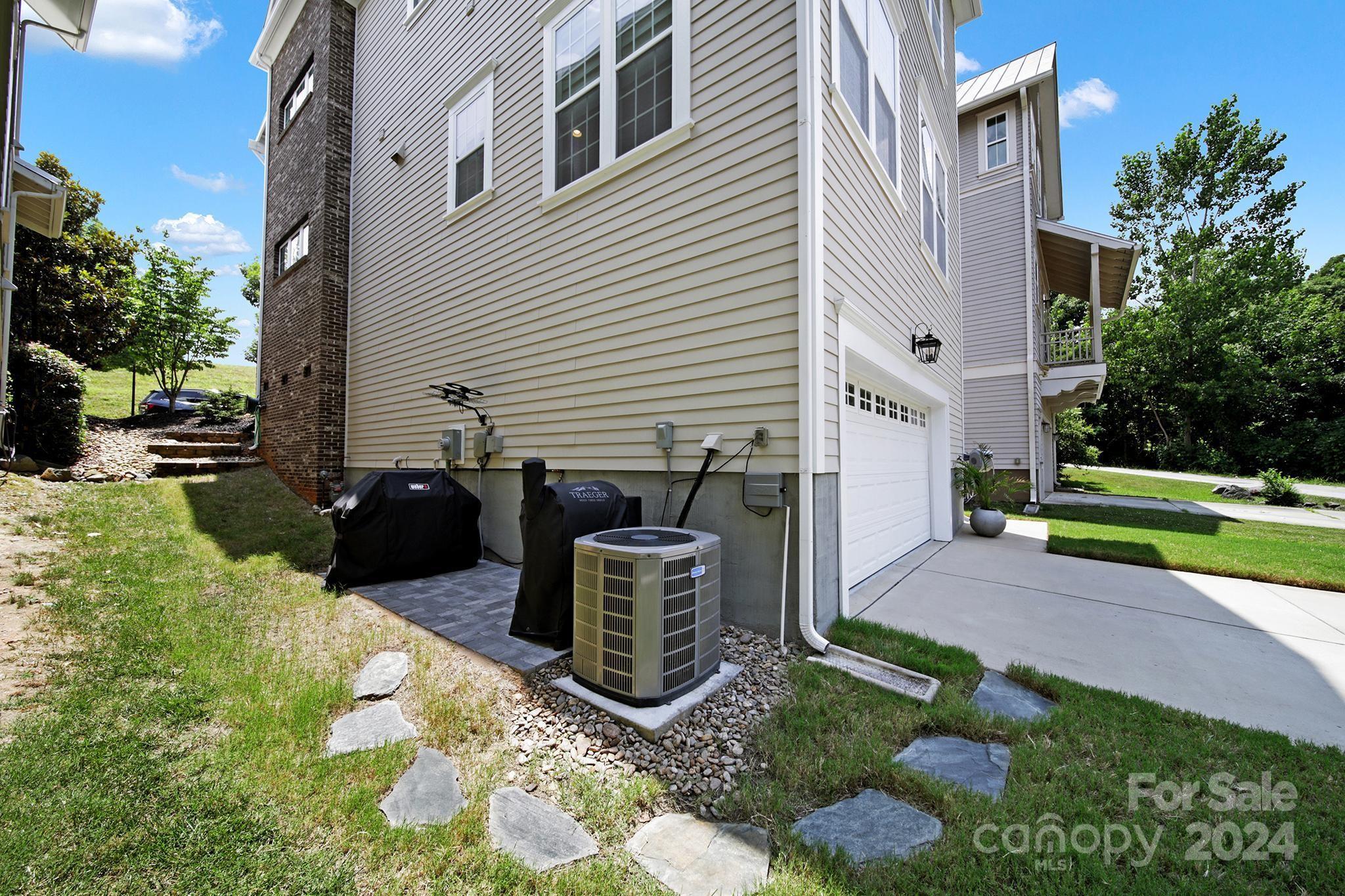 Riverwalk - Residential