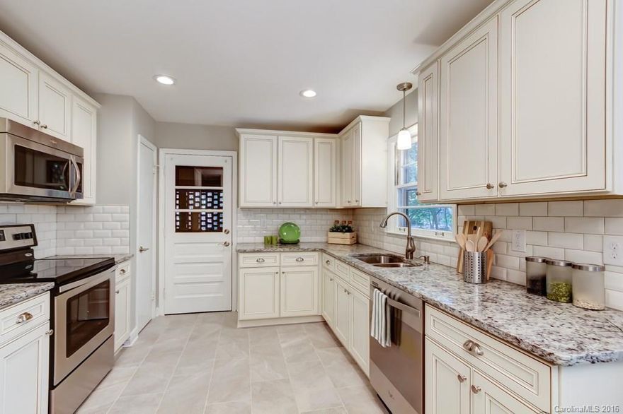 Charming 4 bed 2 bath home w/ attached garage on almost 1/2 acre! Fully updated, move-in ready in desirable Starmount! Kitchen completely updated w/ new tile, granite, SS Appl's, lighting, backsplash, sink & soft-close cabinets. Hardwoods professionally refinished, new fans & lighting throughout, new hardware, new toilets & faucets, custom tile shower, fresh paint, Brand new Furnace 2016, new roof 2008. Nice shed in rear fenced in yard & plenty of space to entertain!