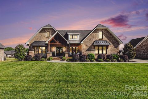Photo of 2952 Mehling Drive, Lincolnton, NC 28092 (MLS # 4383040)
