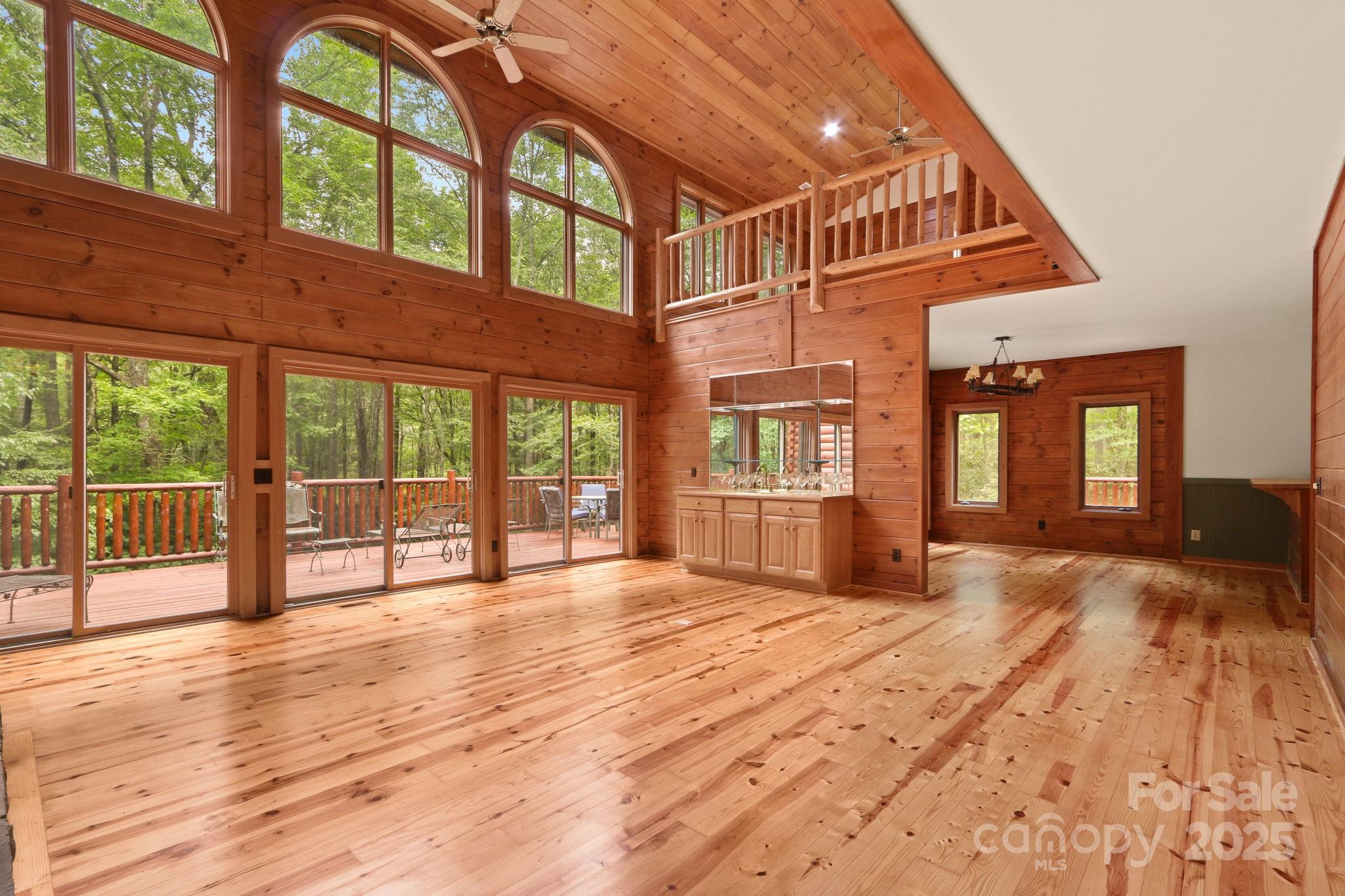 Blowing Rock, North Carolina 28605, United States, 4 Bedrooms Bedrooms, ,4 BathroomsBathrooms,Residential,Active,35497