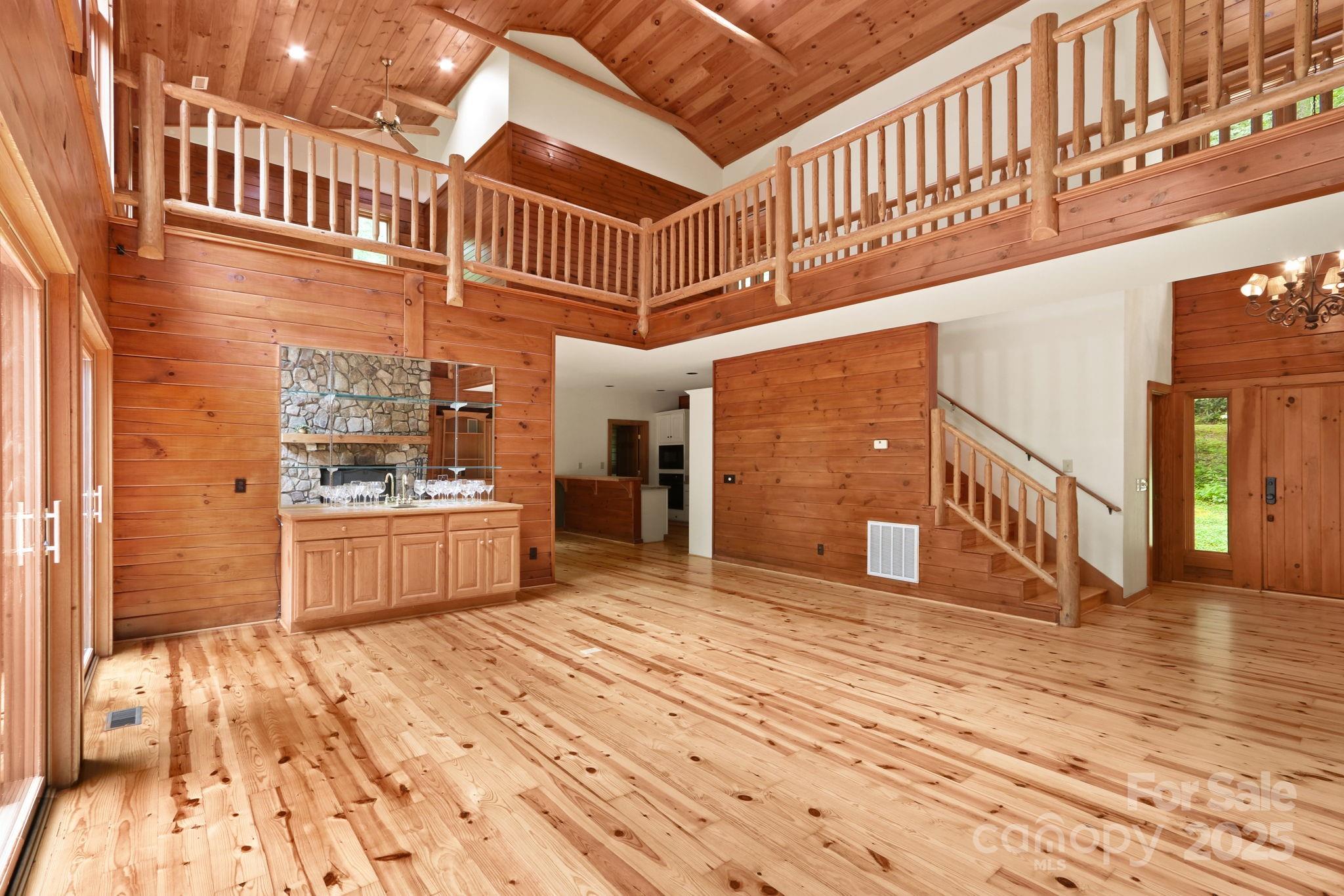 Blowing Rock, North Carolina 28605, United States, 4 Bedrooms Bedrooms, ,4 BathroomsBathrooms,Residential,Active,35497
