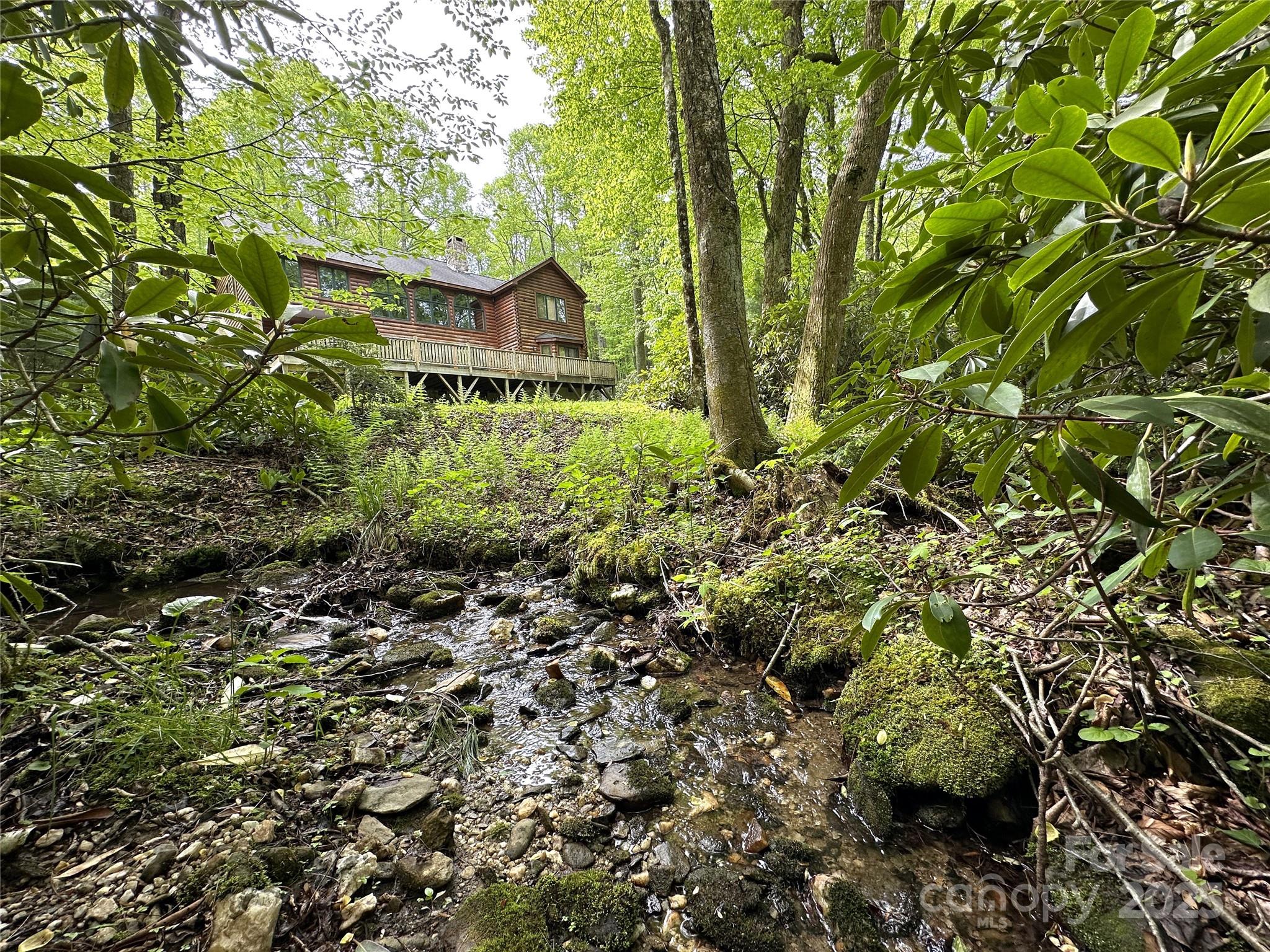 Blowing Rock, North Carolina 28605, United States, 4 Bedrooms Bedrooms, ,4 BathroomsBathrooms,Residential,Active,35497