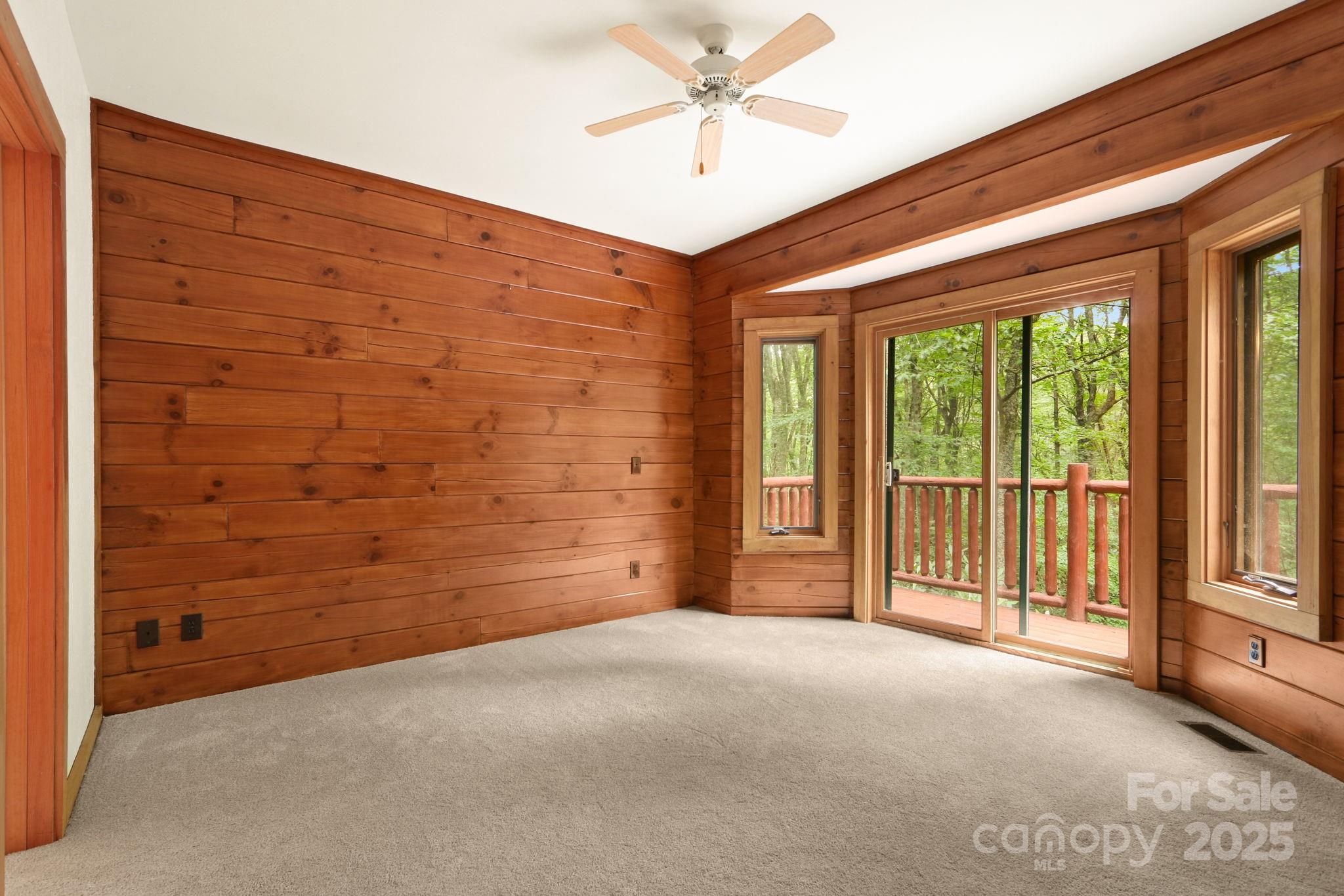 Blowing Rock, North Carolina 28605, United States, 4 Bedrooms Bedrooms, ,4 BathroomsBathrooms,Residential,Active,35497