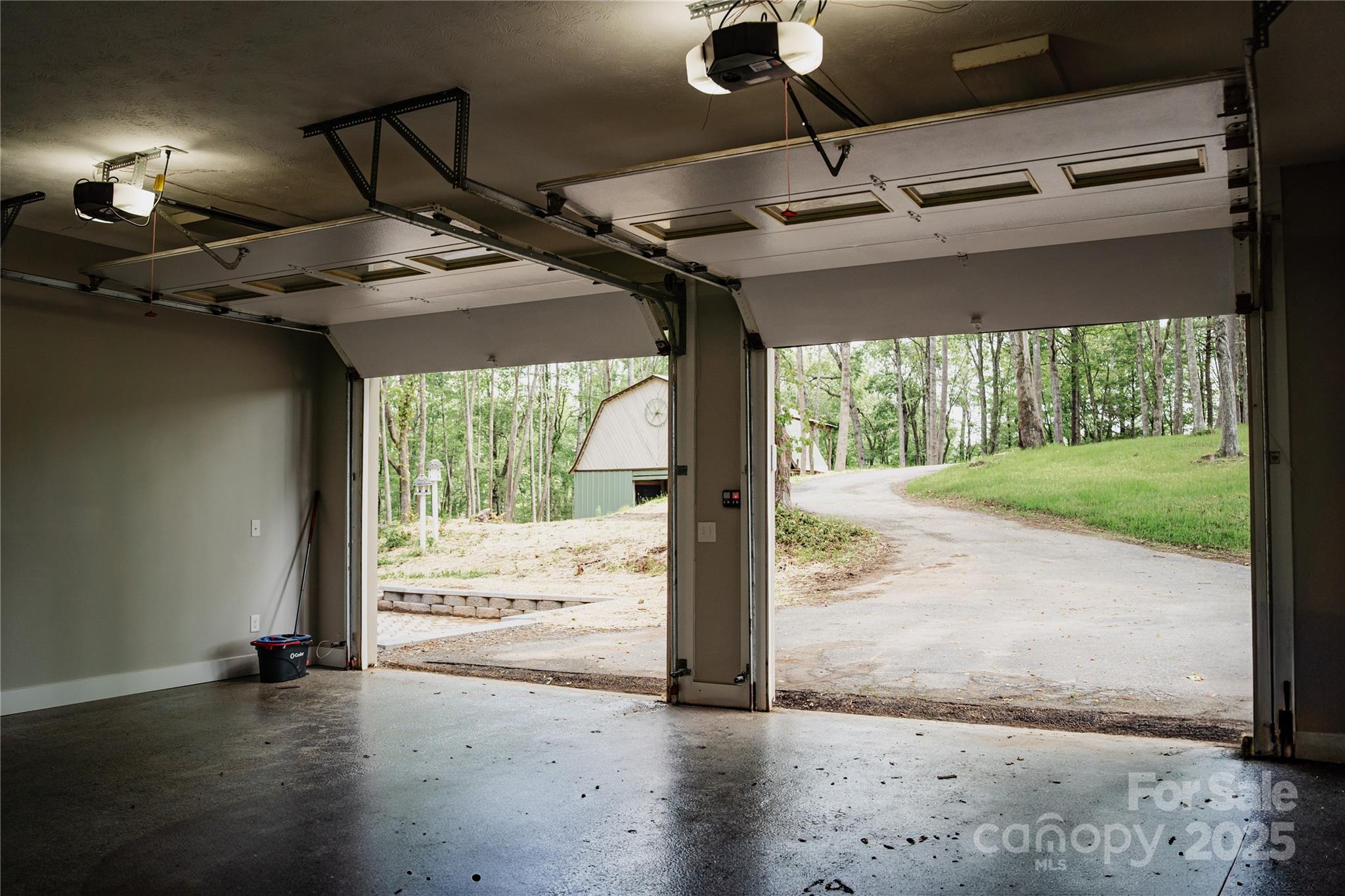 Boone, North Carolina 28607, United States, 4 Bedrooms Bedrooms, ,5 BathroomsBathrooms,Residential,Active,163125