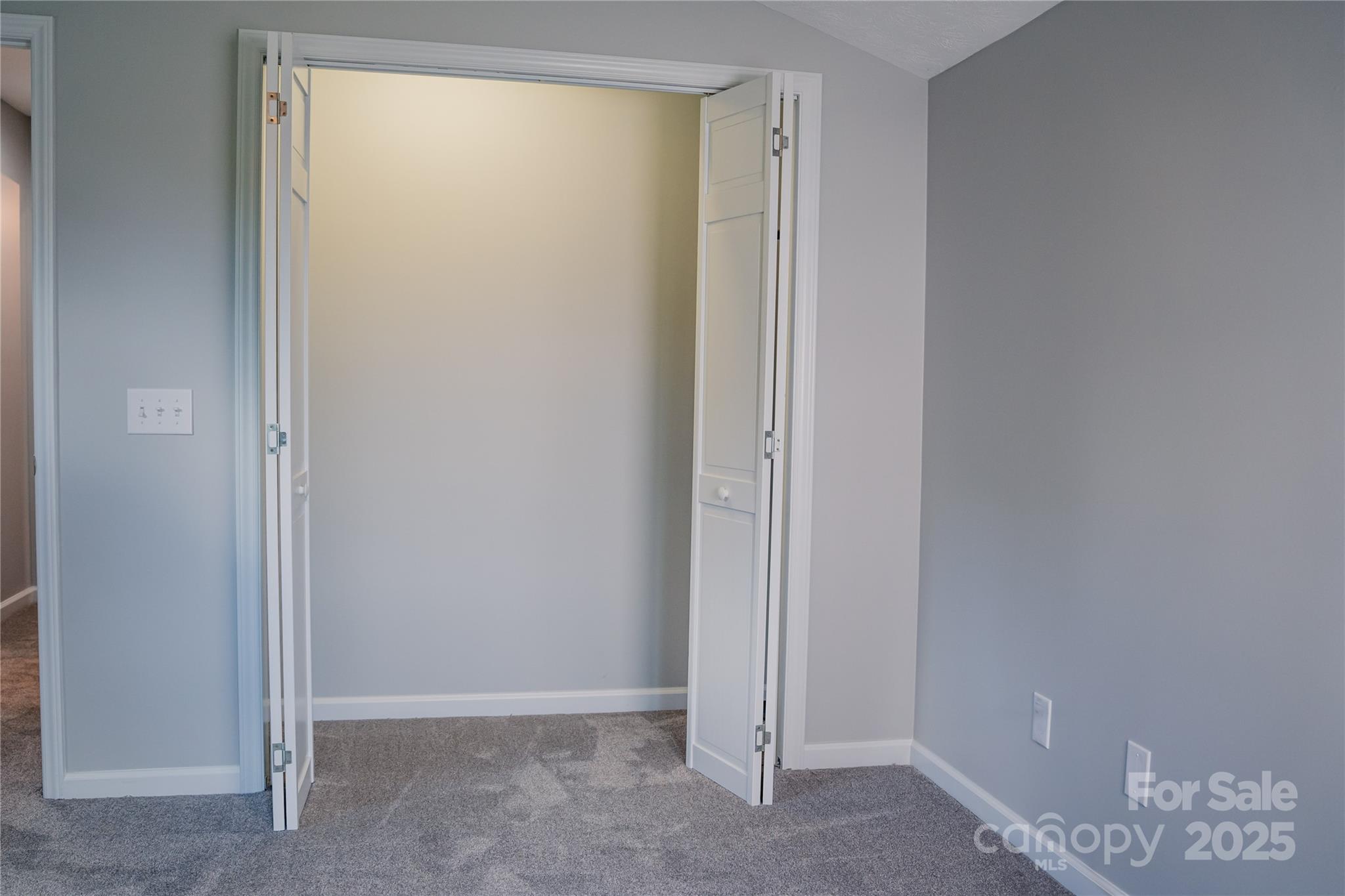 Boone, North Carolina 28607, United States, 4 Bedrooms Bedrooms, ,5 BathroomsBathrooms,Residential,Active,163125