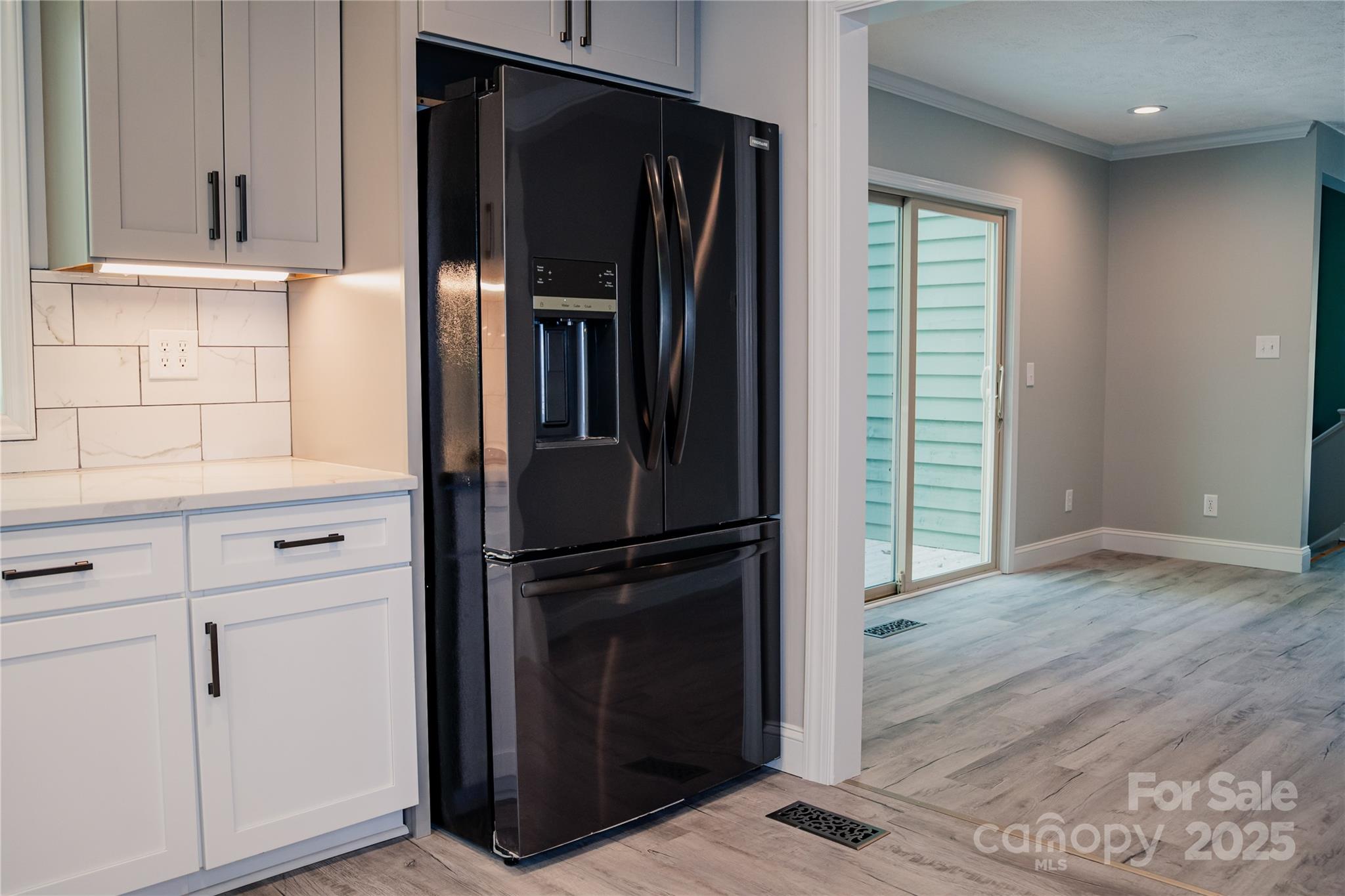 Boone, North Carolina 28607, United States, 4 Bedrooms Bedrooms, ,5 BathroomsBathrooms,Residential,Active,163125