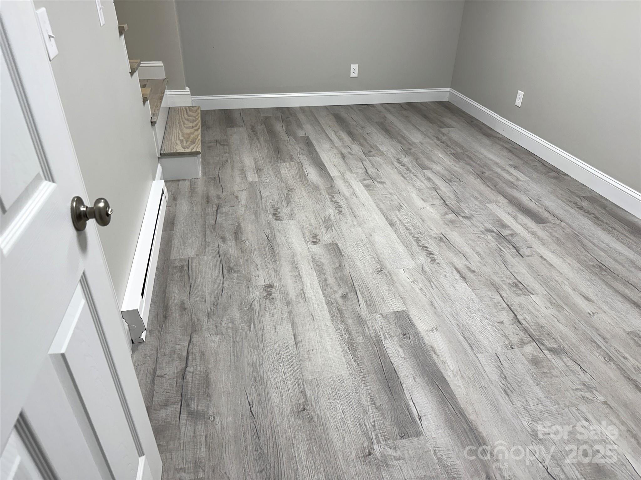 Boone, North Carolina 28607, United States, 4 Bedrooms Bedrooms, ,5 BathroomsBathrooms,Residential,Active,163125