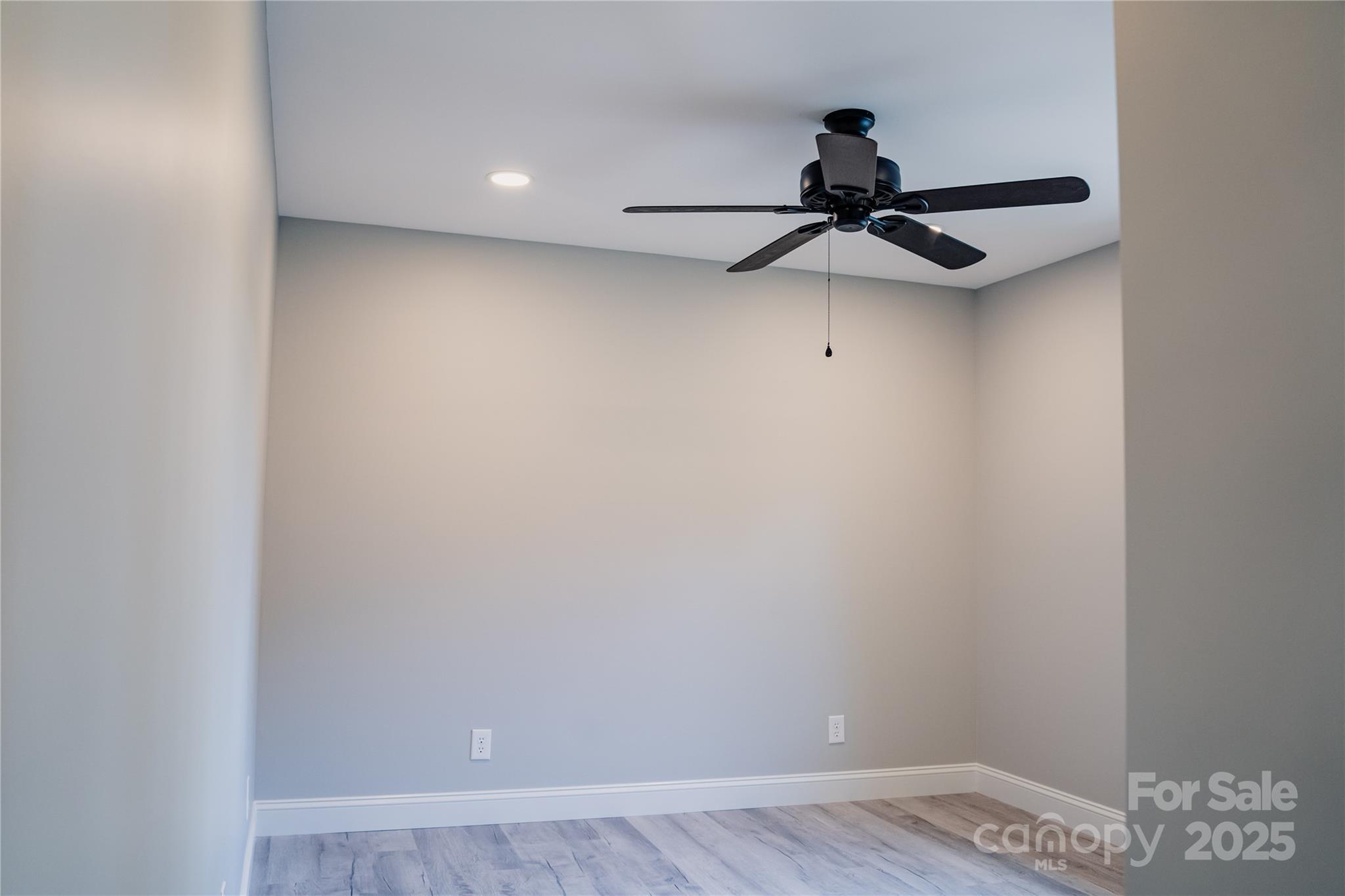 Boone, North Carolina 28607, United States, 4 Bedrooms Bedrooms, ,5 BathroomsBathrooms,Residential,Active,163125