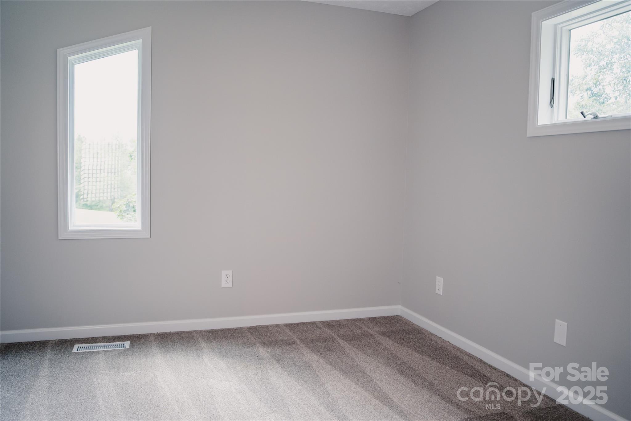 Boone, North Carolina 28607, United States, 4 Bedrooms Bedrooms, ,5 BathroomsBathrooms,Residential,Active,163125