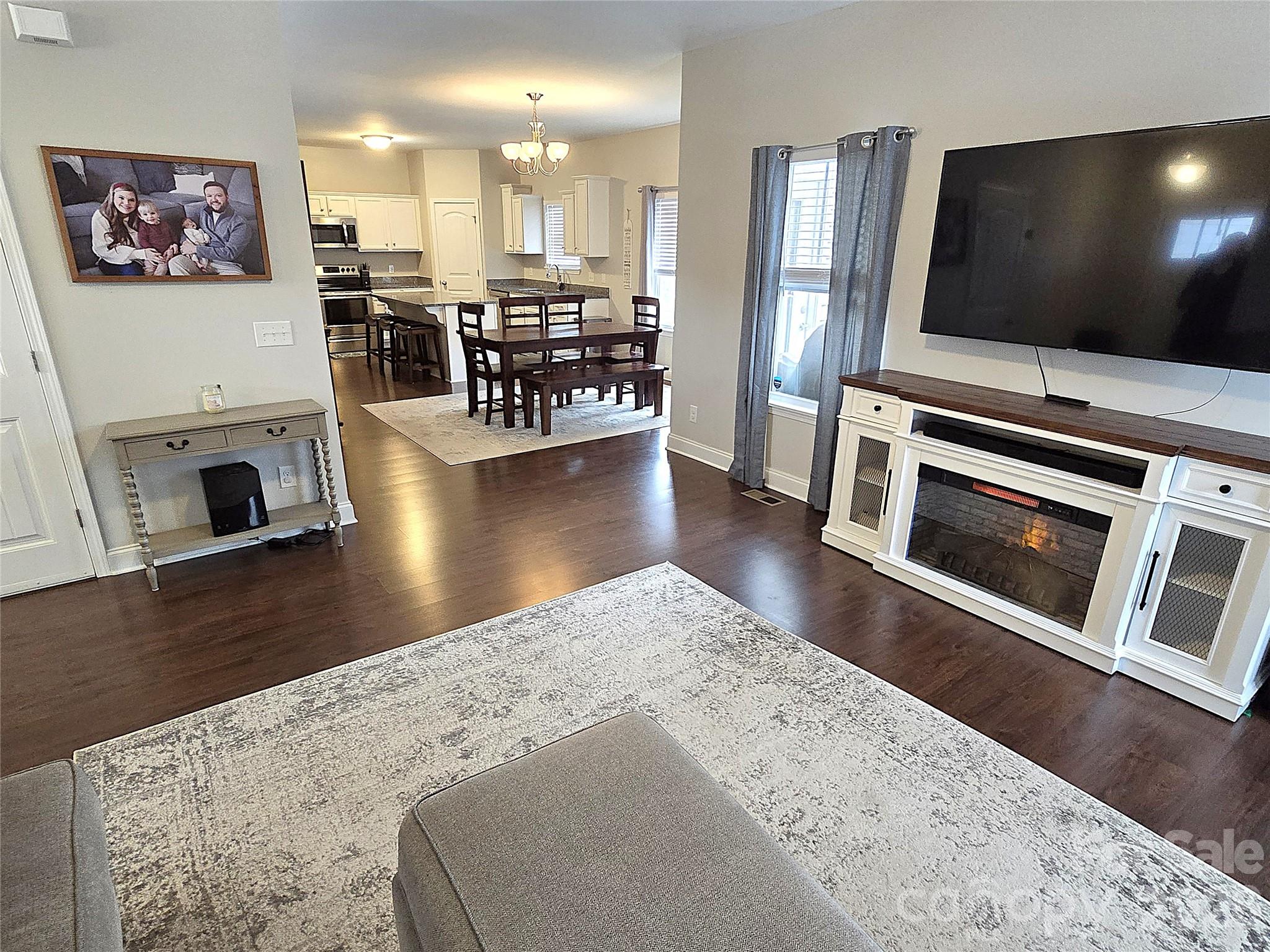 Twin Oaks - Residential