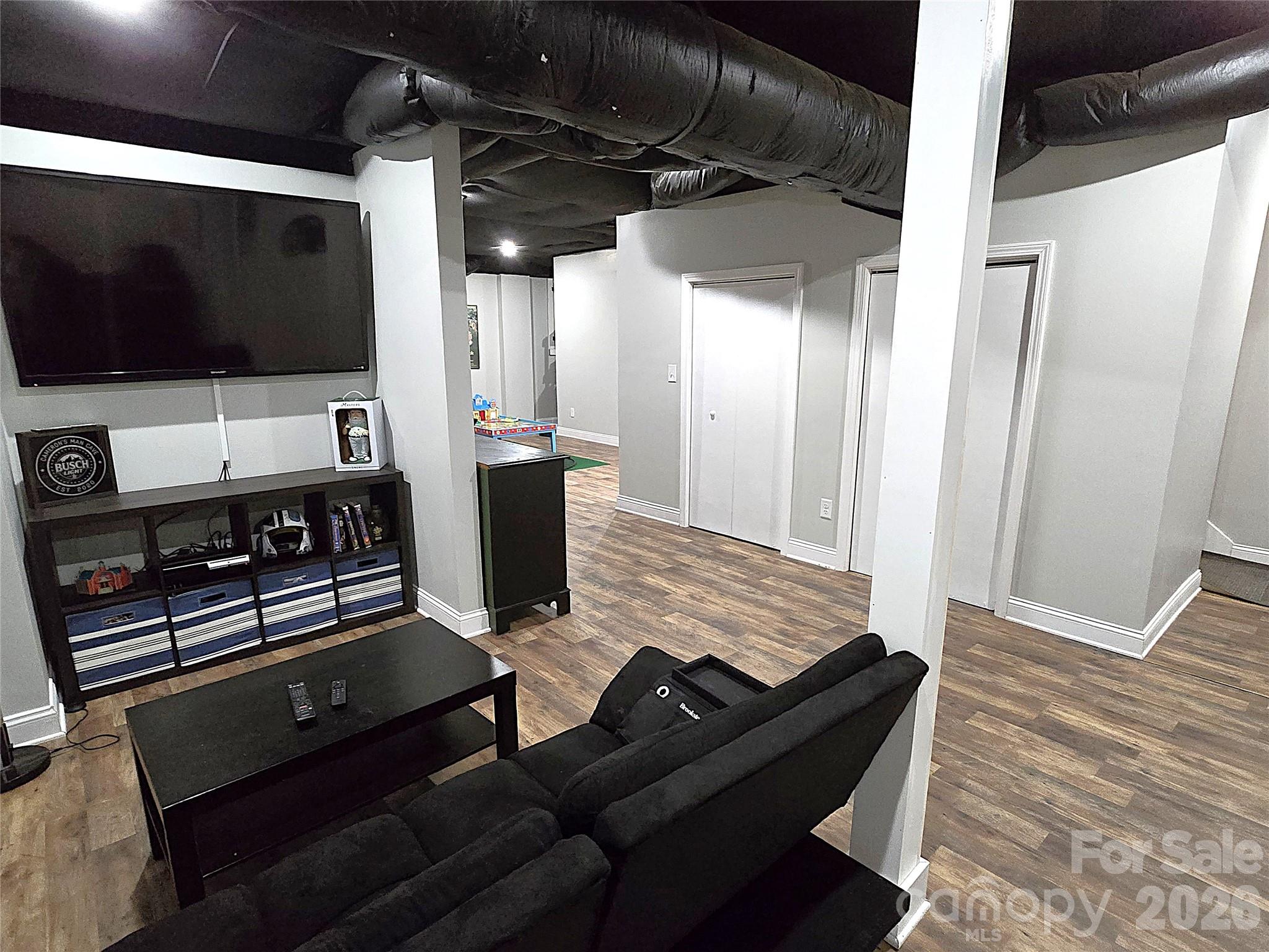 Twin Oaks - Residential