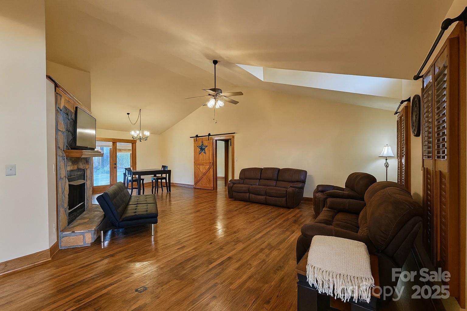 101 Green Way Avenue