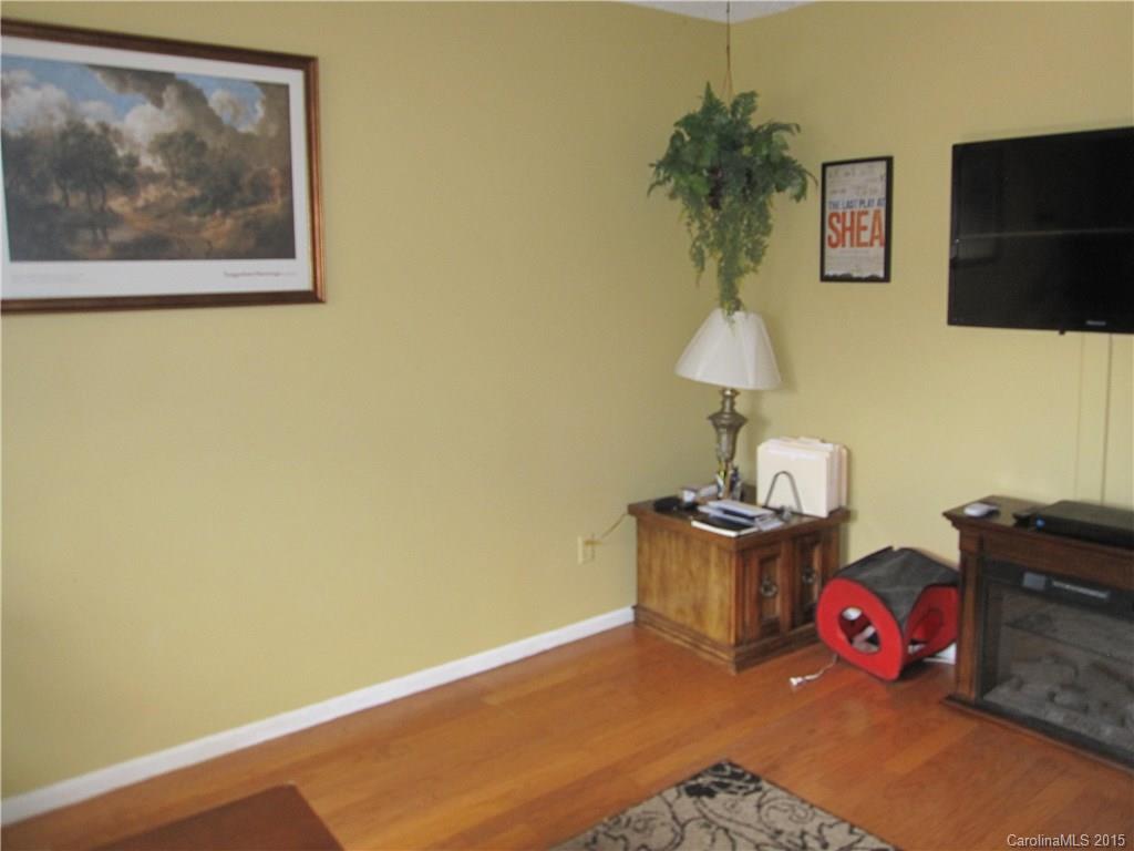 Hawthorne - Residential