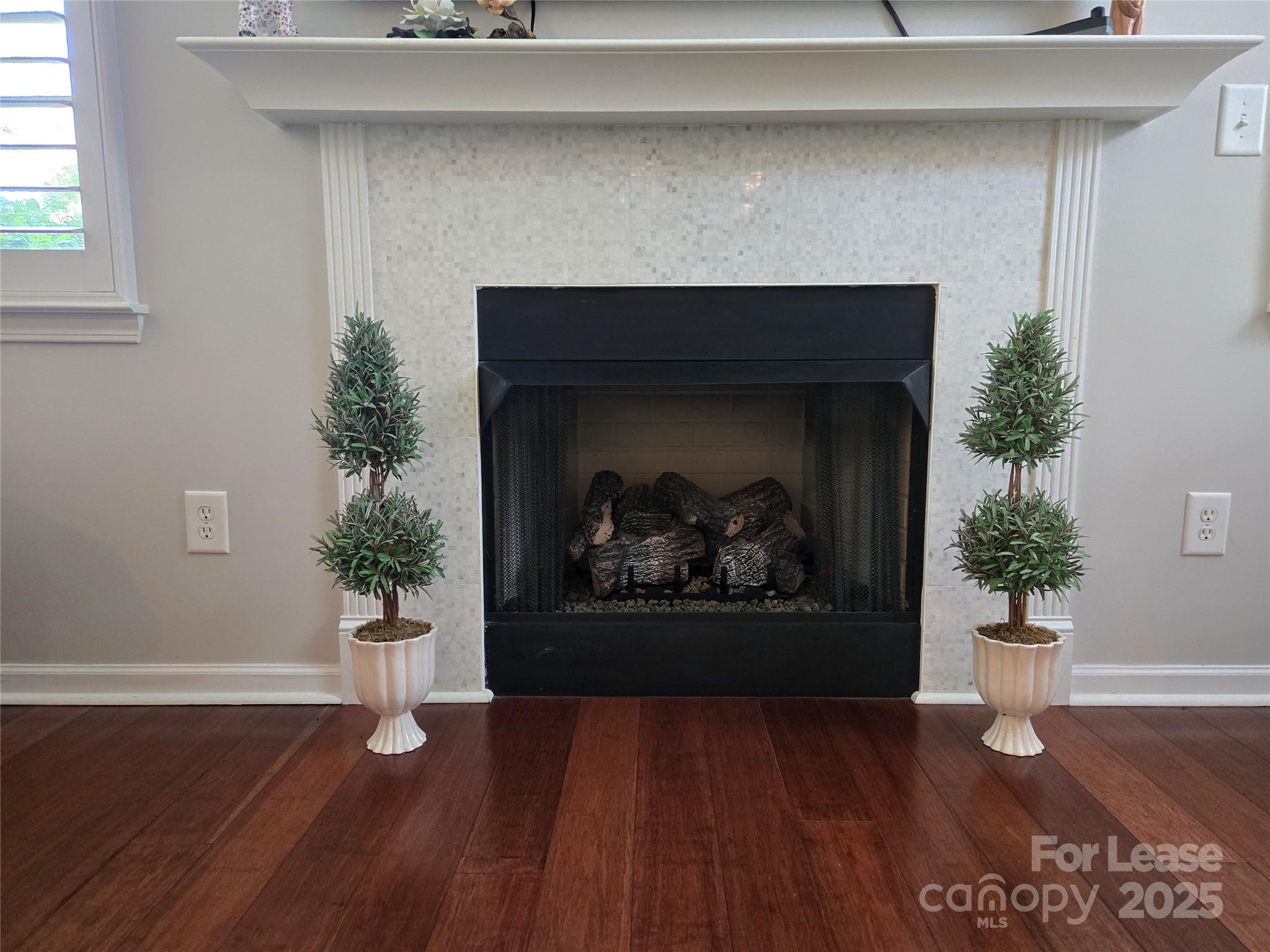 809 Ledgestone Court