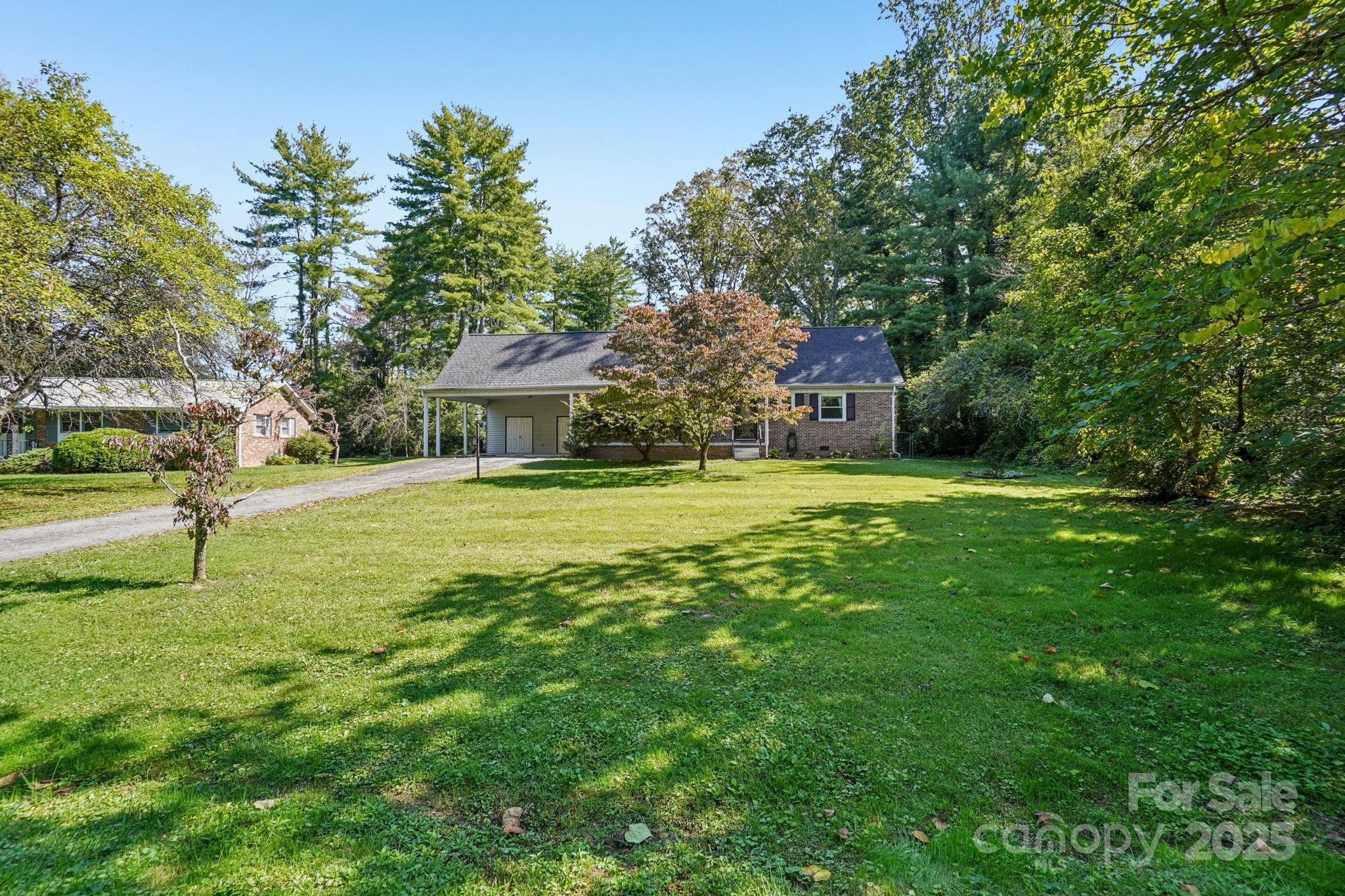 710 Heatherwood Drive