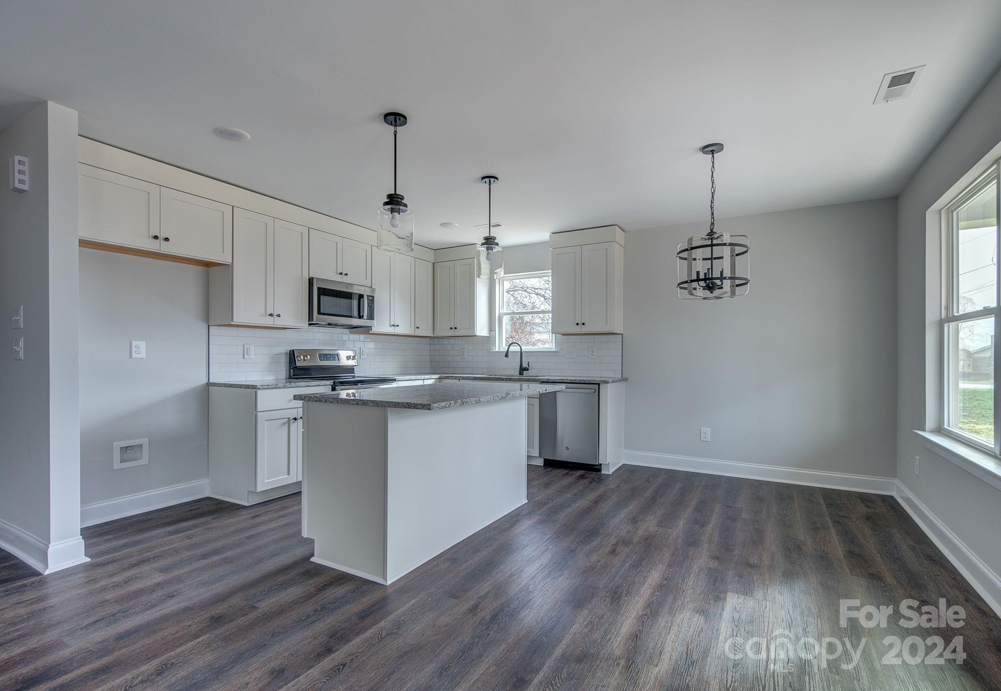 Pinnacle Woods - Residential