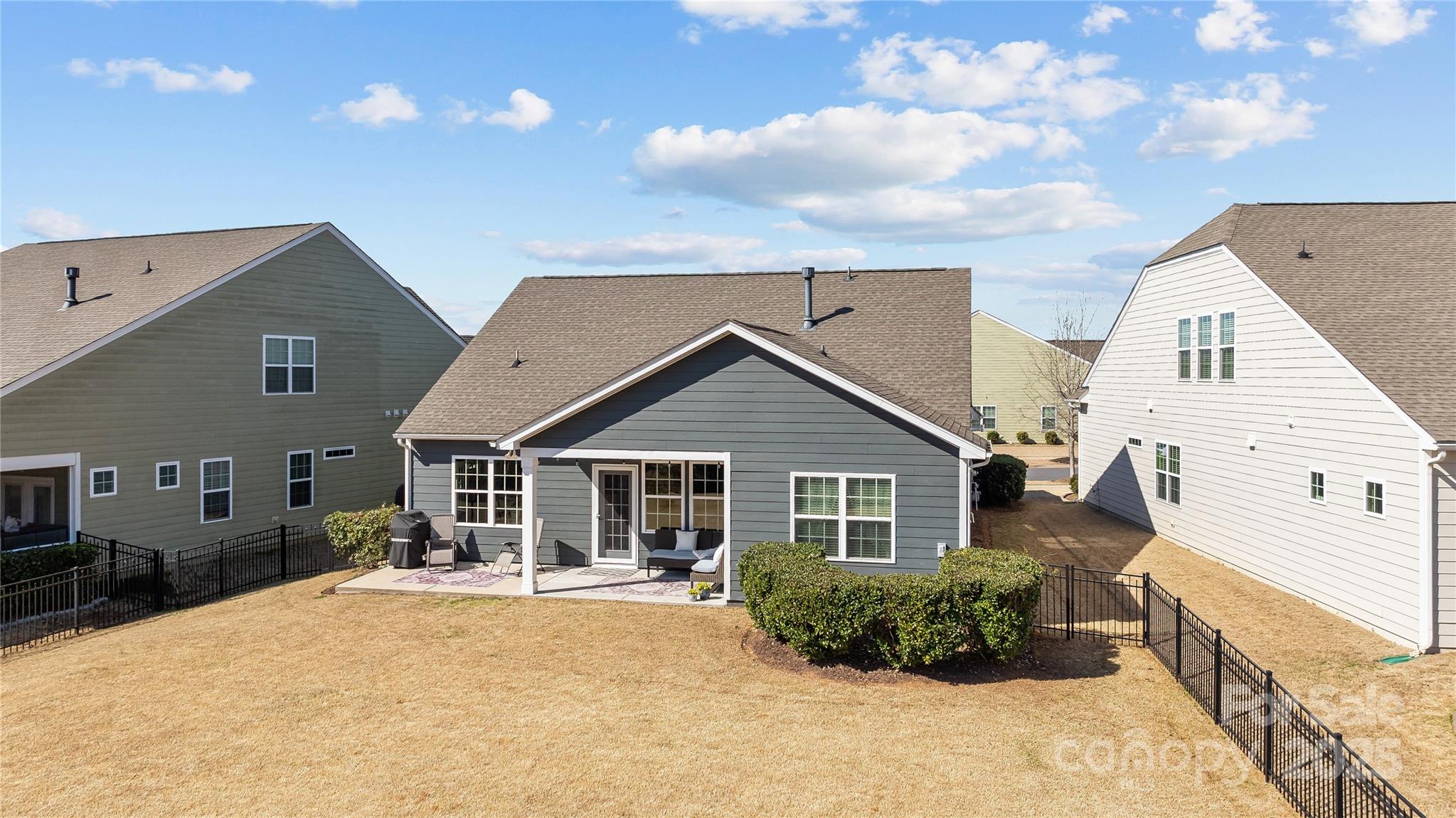 Summerhouse at Paddlers Cove - Residential