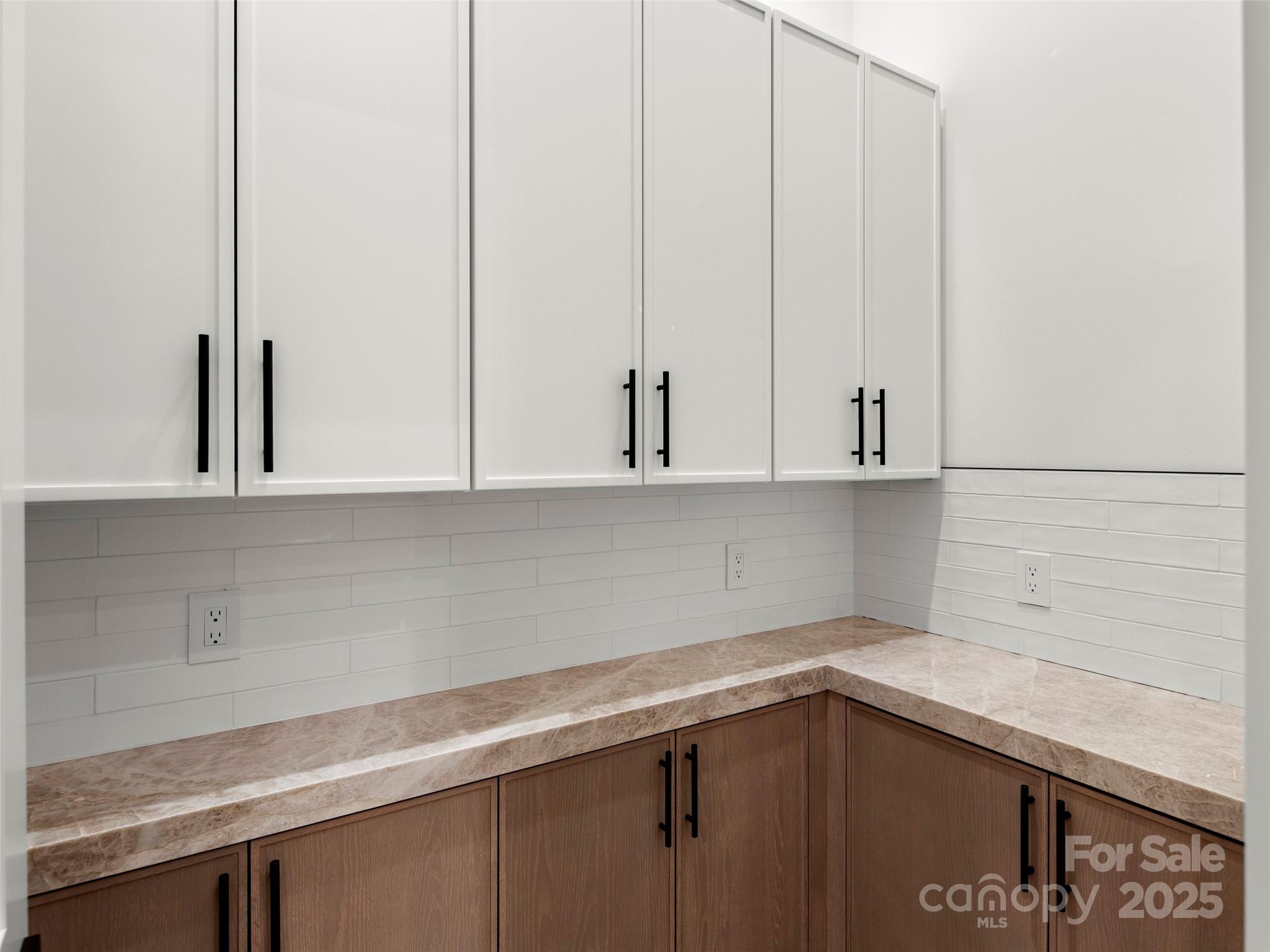 Horse Shoe Cove - Residential