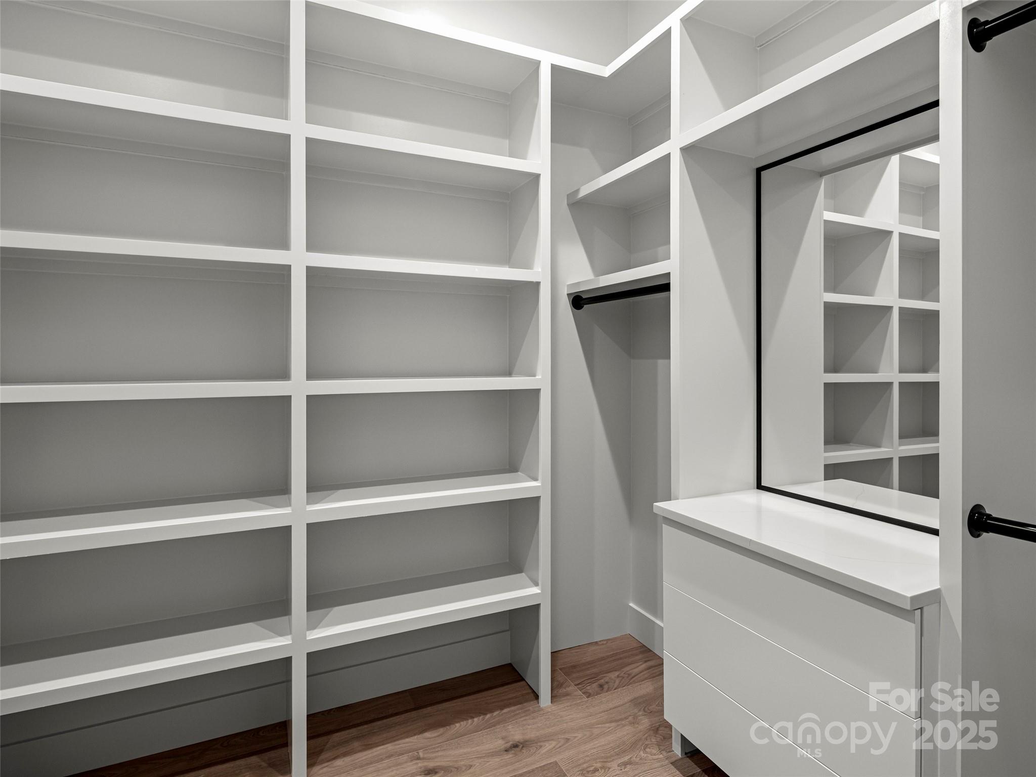 Horse Shoe Cove - Residential