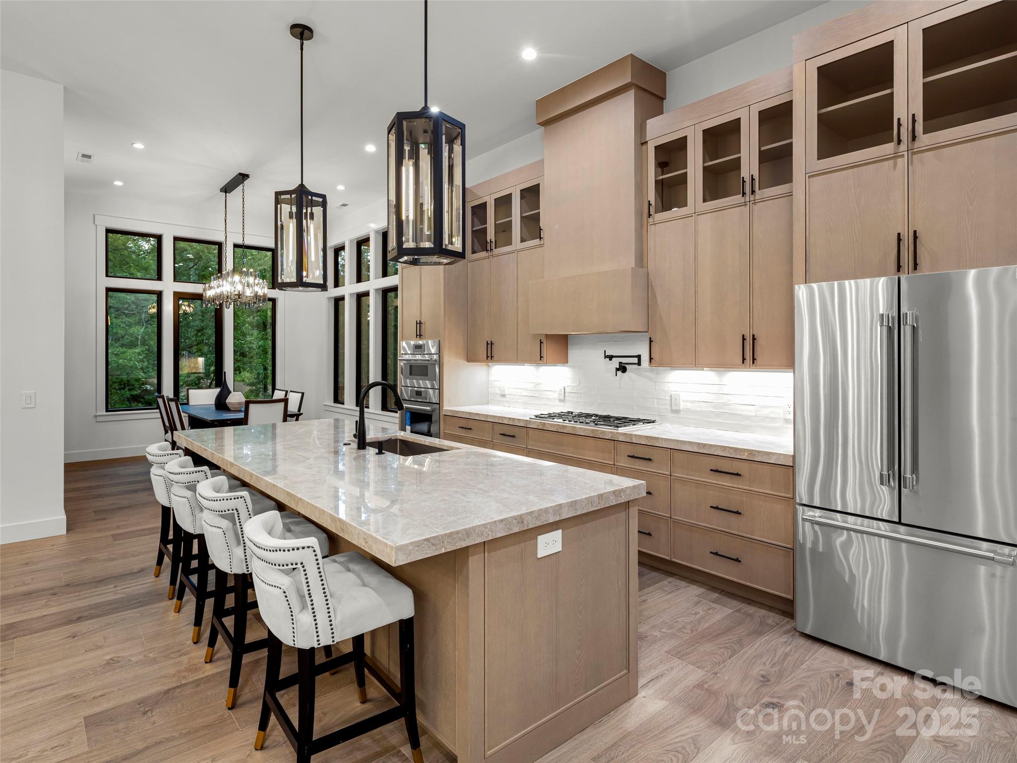 Horse Shoe Cove - Residential