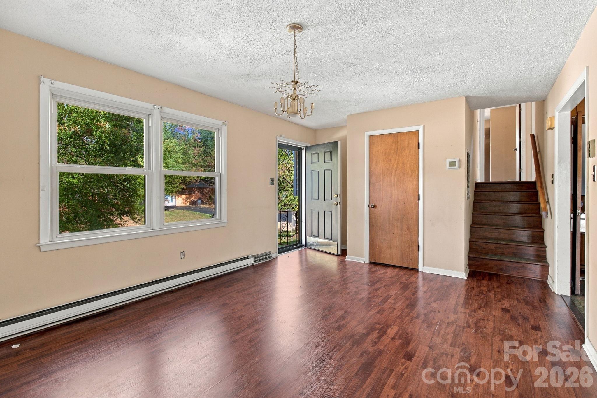 1530 Kingston Drive