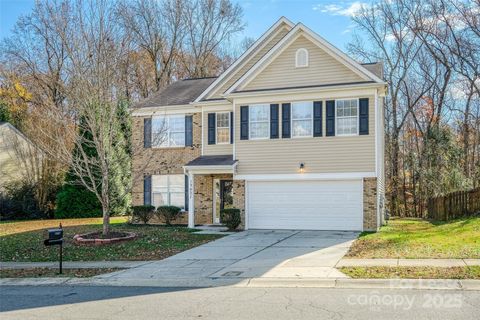 Photo of 13027 Rothe House Road, Charlotte, NC 28273 (MLS # 4327664)