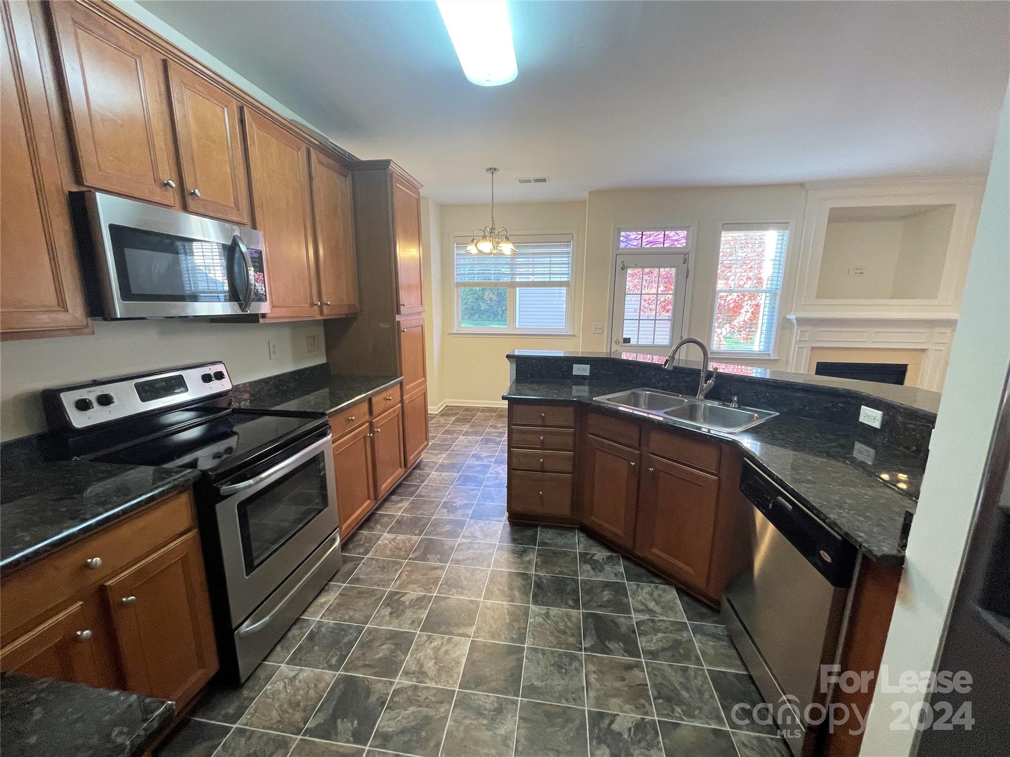 Tanners Creek - Residential Lease