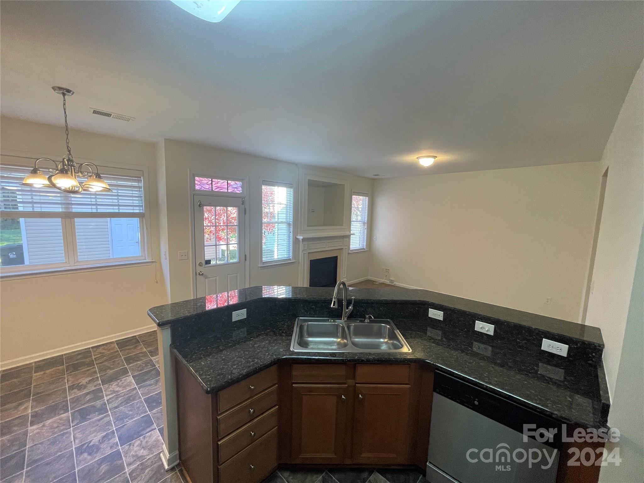 Tanners Creek - Residential Lease