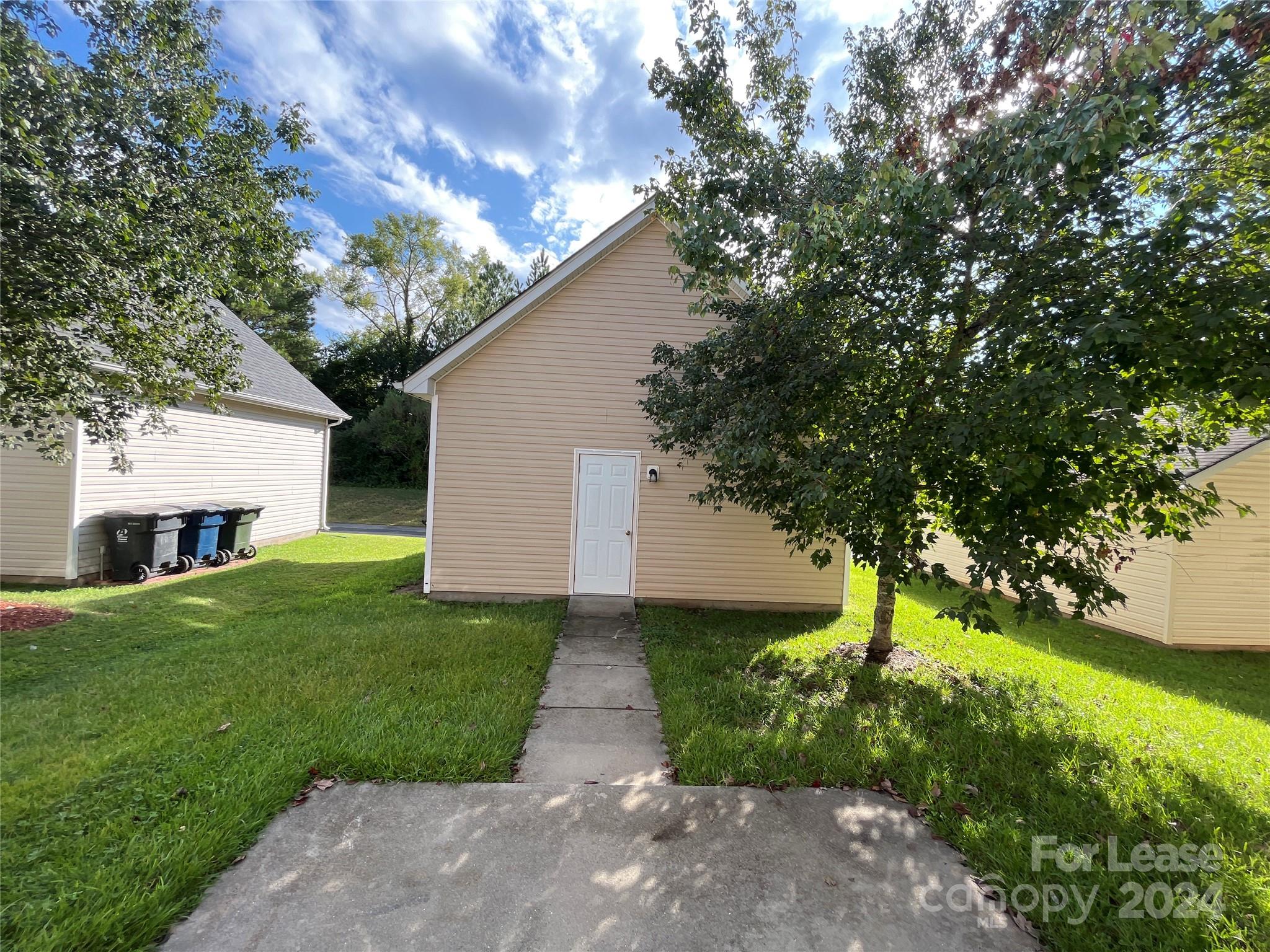 Tanners Creek - Residential Lease