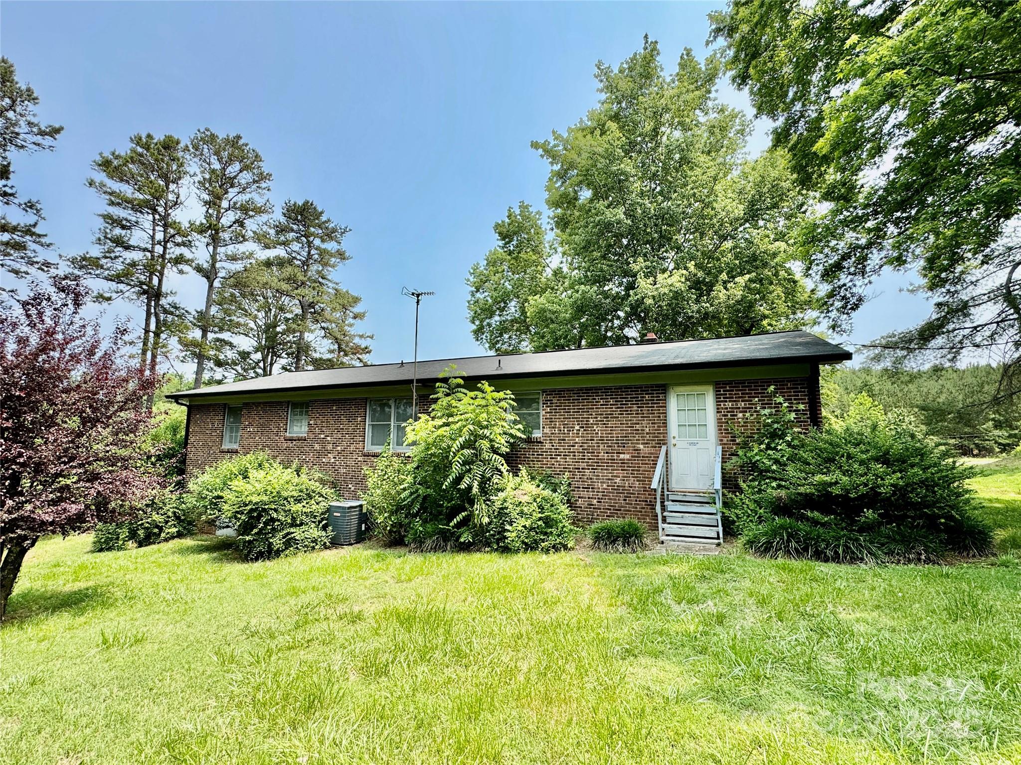 262 Gene Walker Road