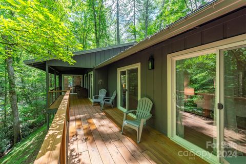 A home in Pisgah Forest