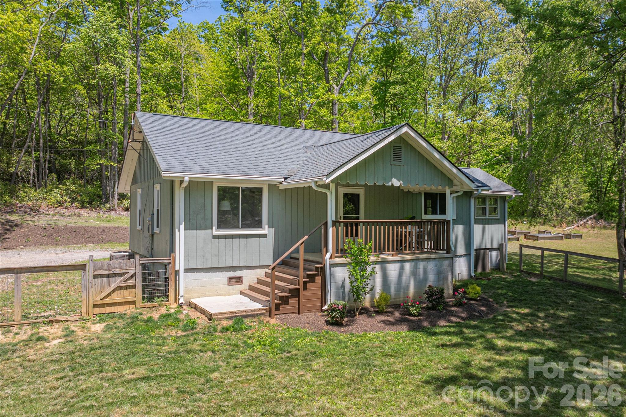 35 Grey Rock Valley