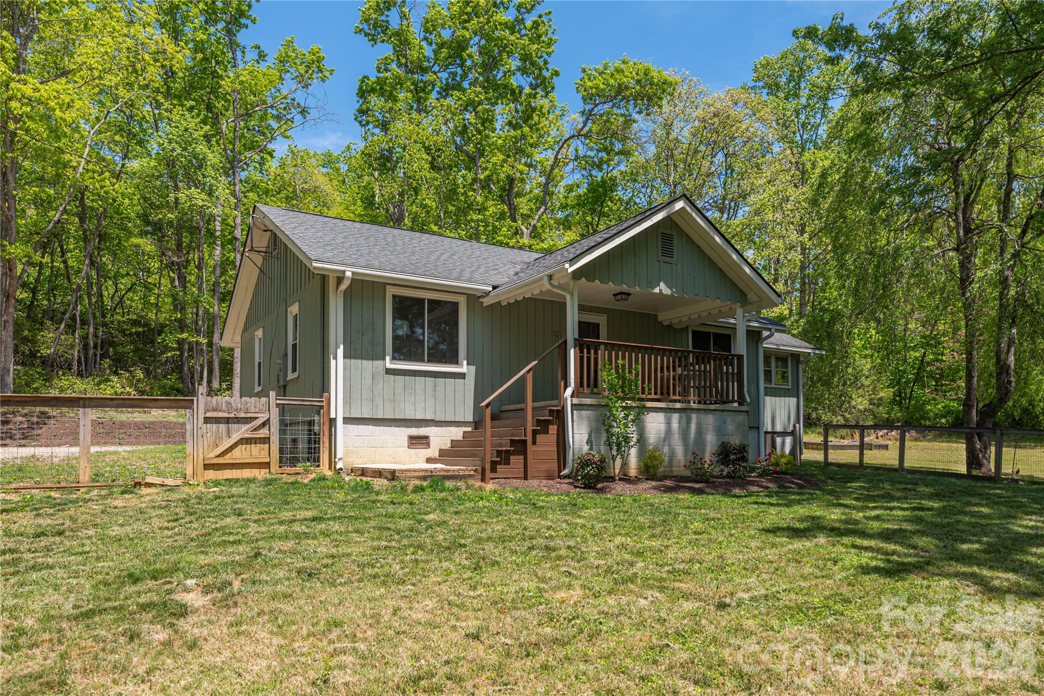 35 Grey Rock Valley