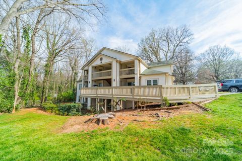 1001 Churchill Downs Court A Charlotte NC 28211