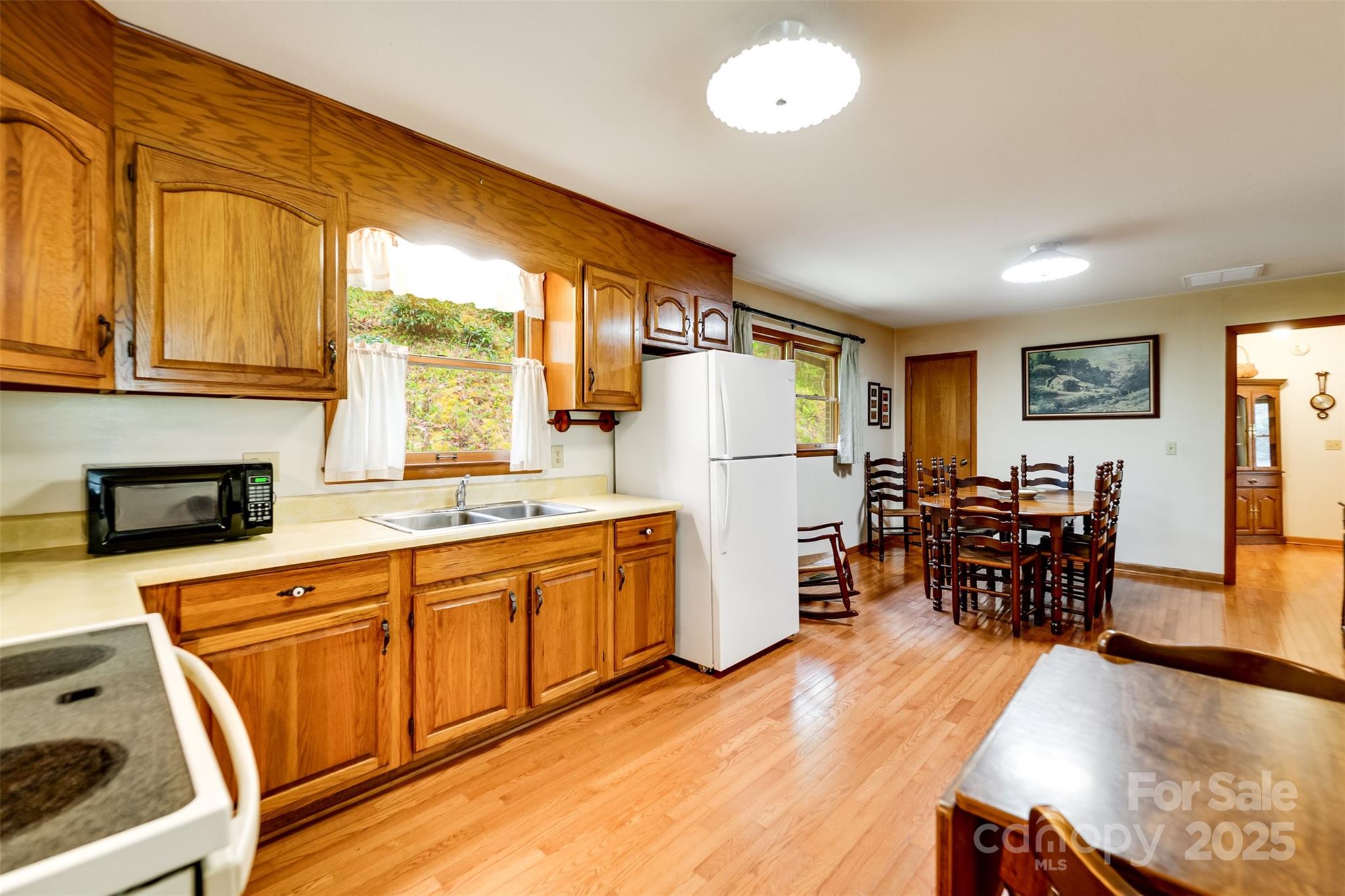 402 East Fork Road