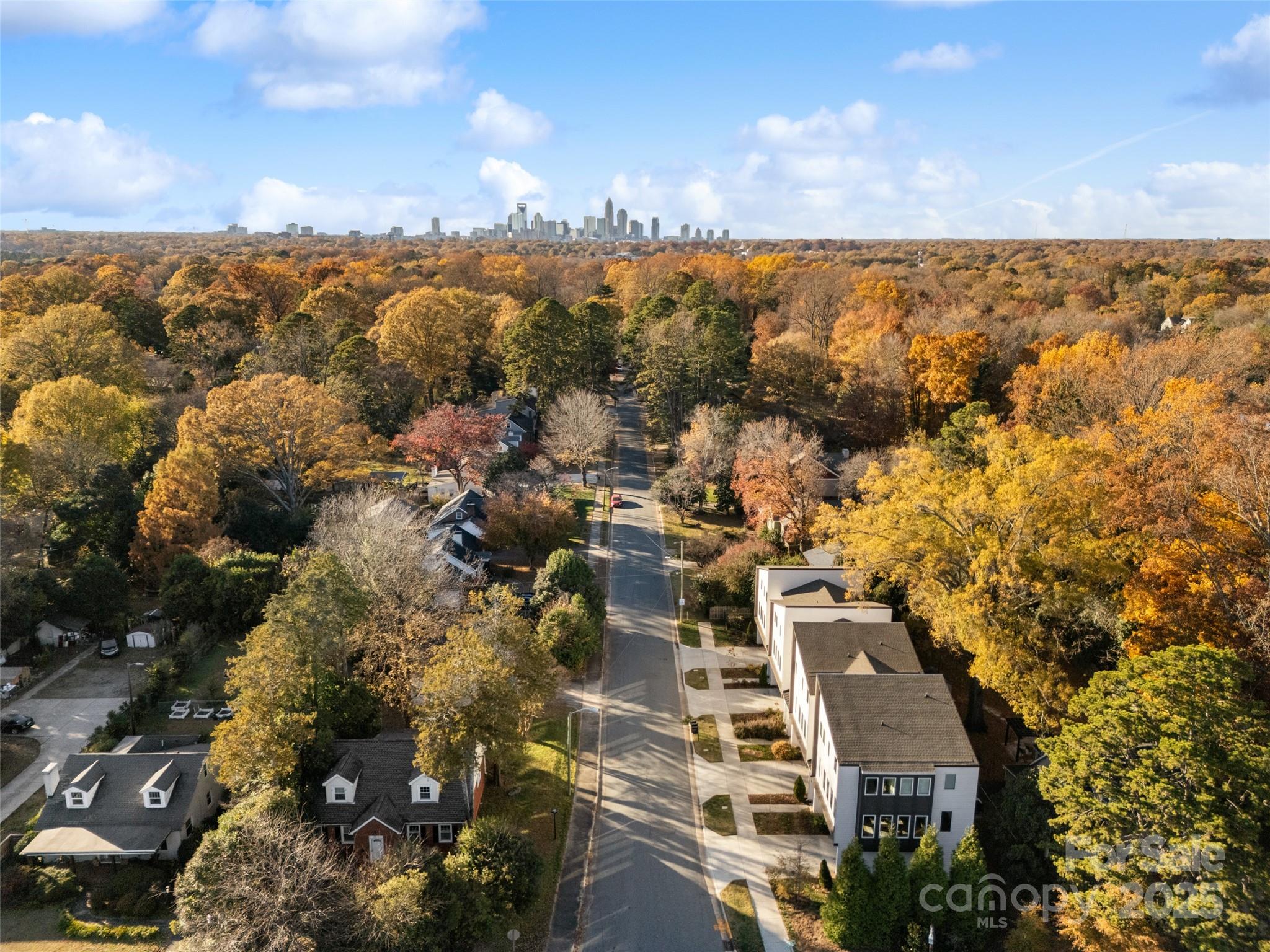 1549 Pinecrest Avenue