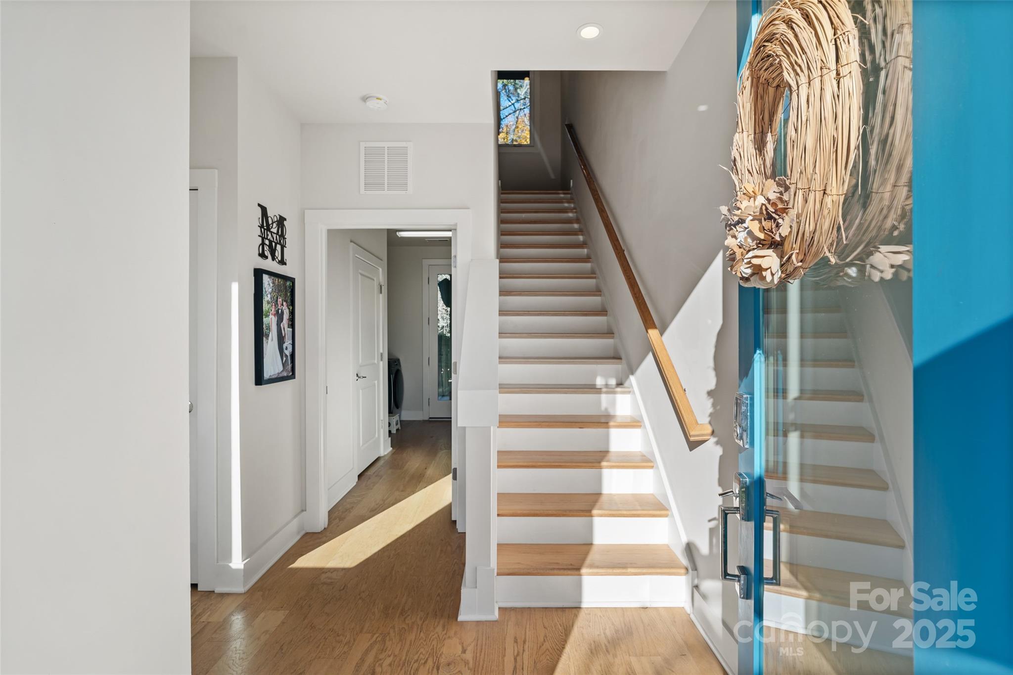 1549 Pinecrest Avenue