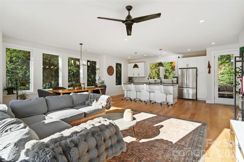 1549 Pinecrest Avenue Charlotte NC 28205