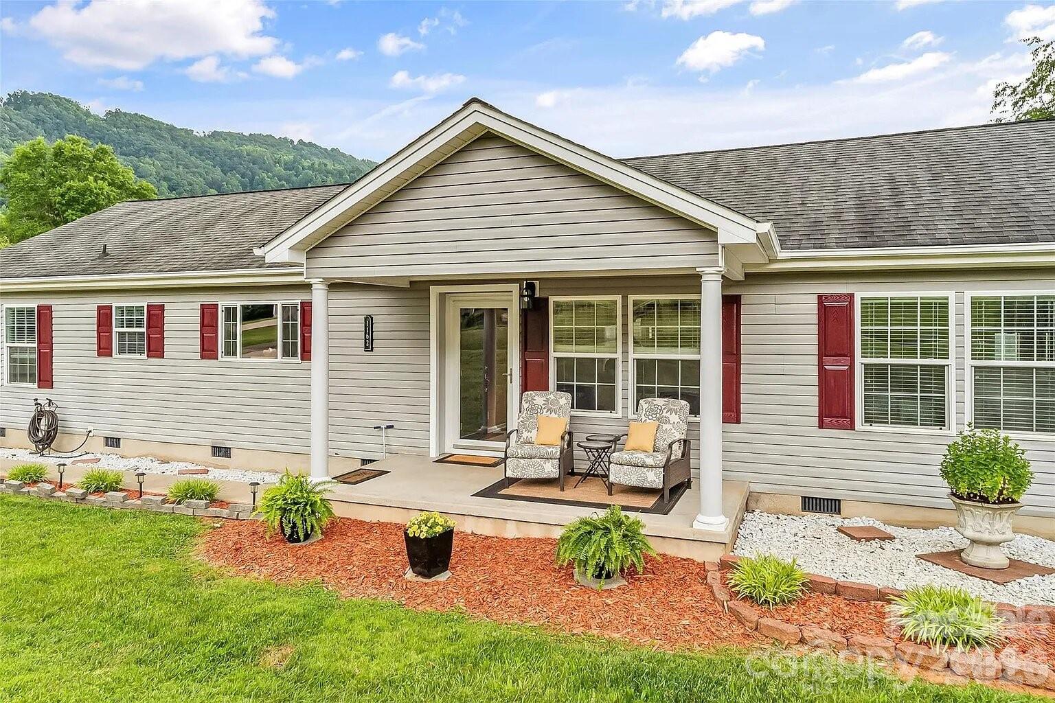 1162 Mountain Breeze Drive LOT 1